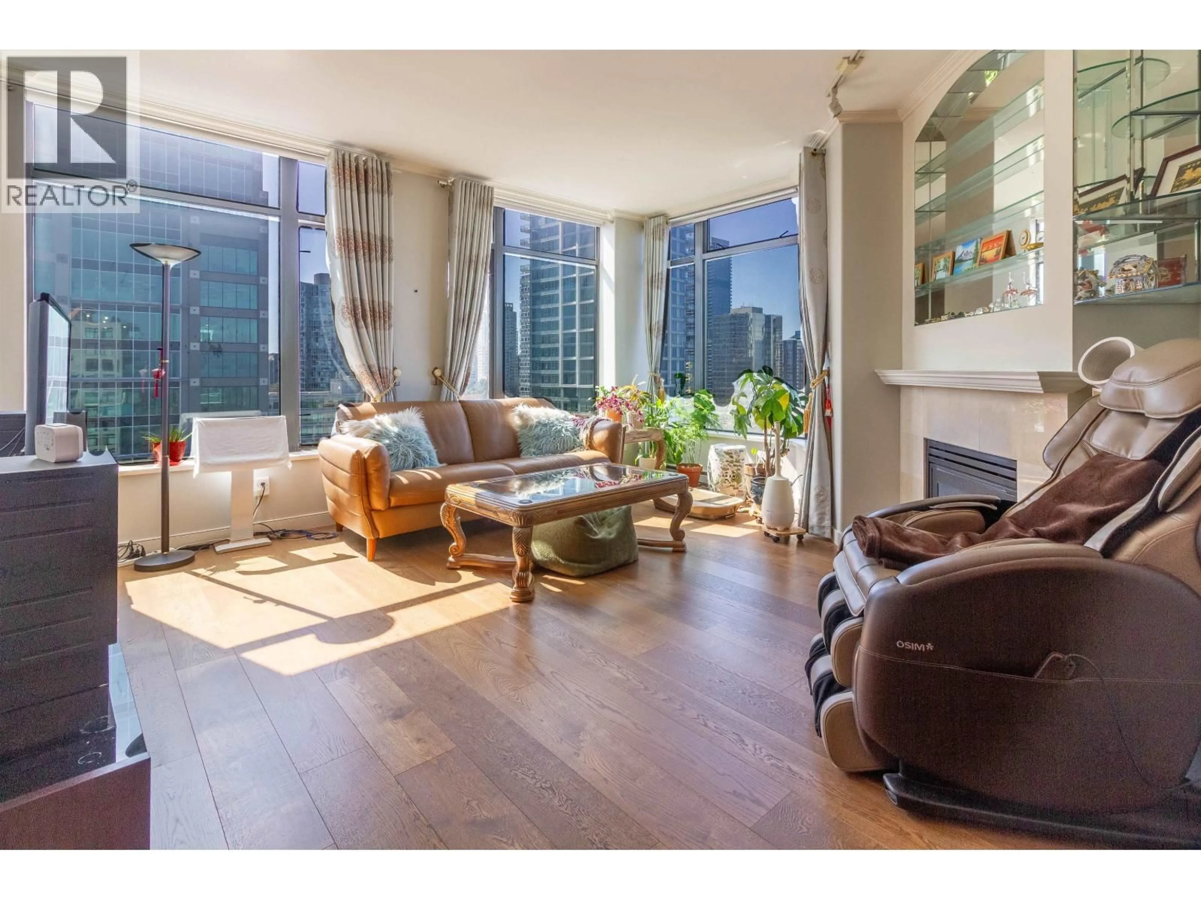 Living room with furniture, wood/laminate floor for 1602 - 4567 HAZEL STREET, Burnaby British Columbia V5H4V4