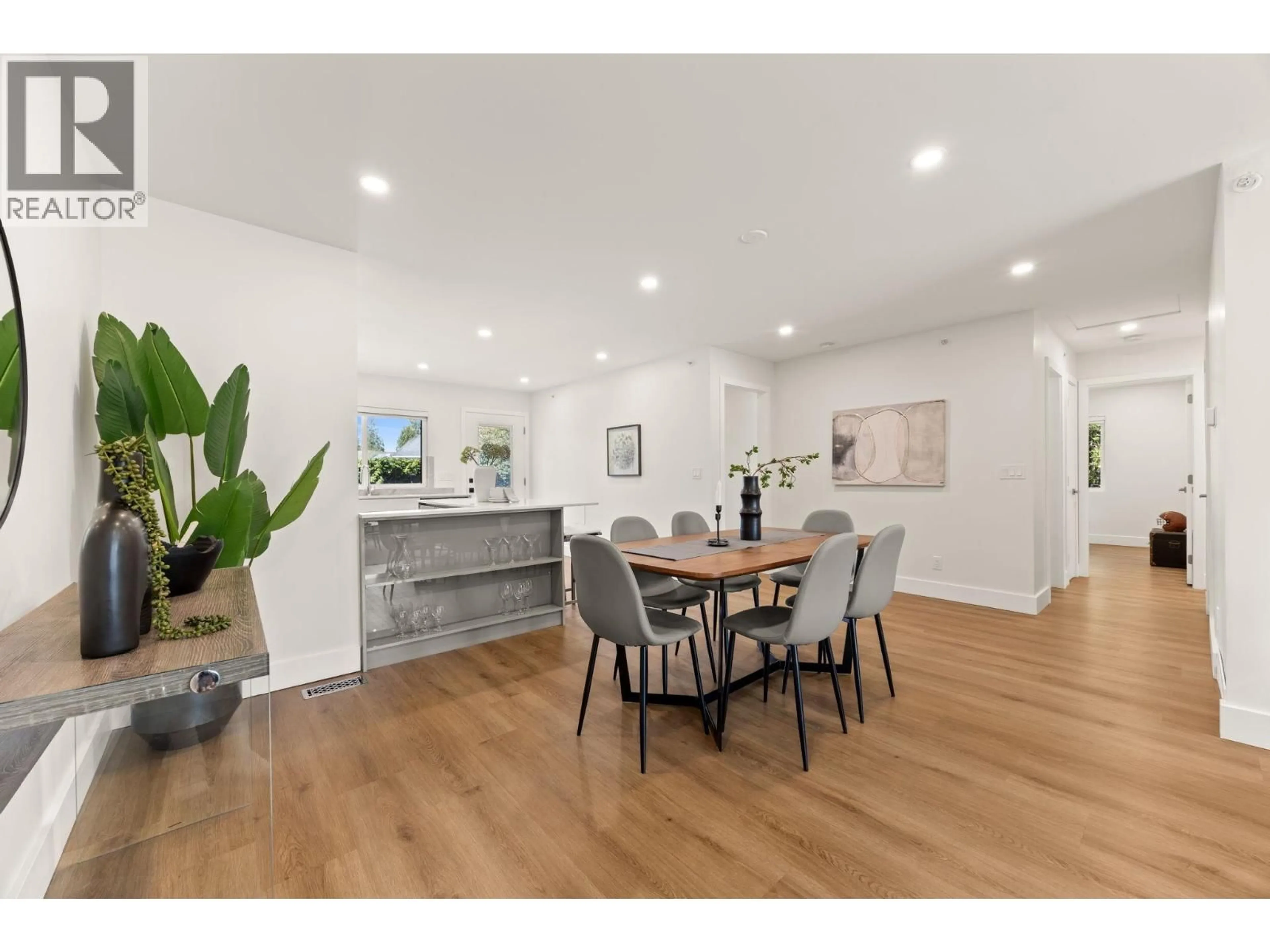 Open concept kitchen, wood/laminate floor for 12475 208 STREET, Maple Ridge British Columbia V2X4X1