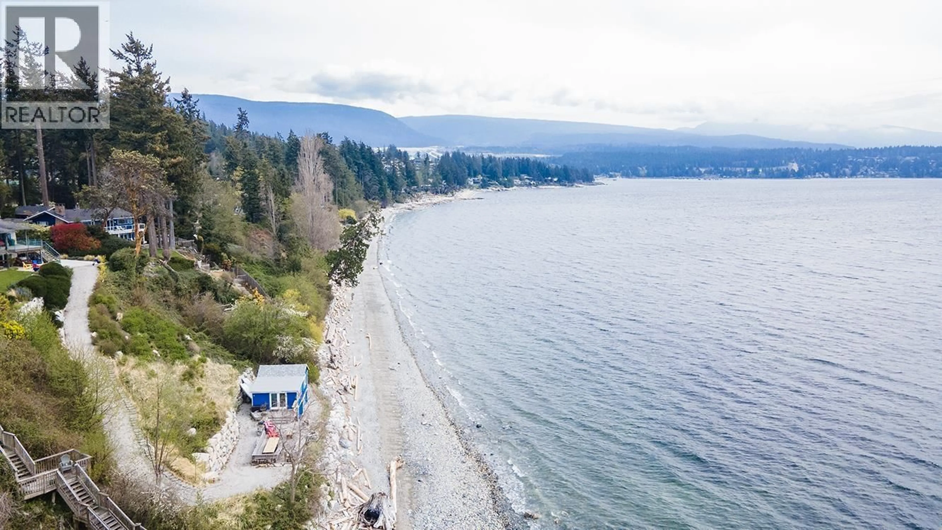 A pic from outside/outdoor area/front of a property/back of a property/a pic from drone, water/lake/river/ocean view for 6221 SUNSHINE COAST HIGHWAY, Sechelt British Columbia V7Z0M1