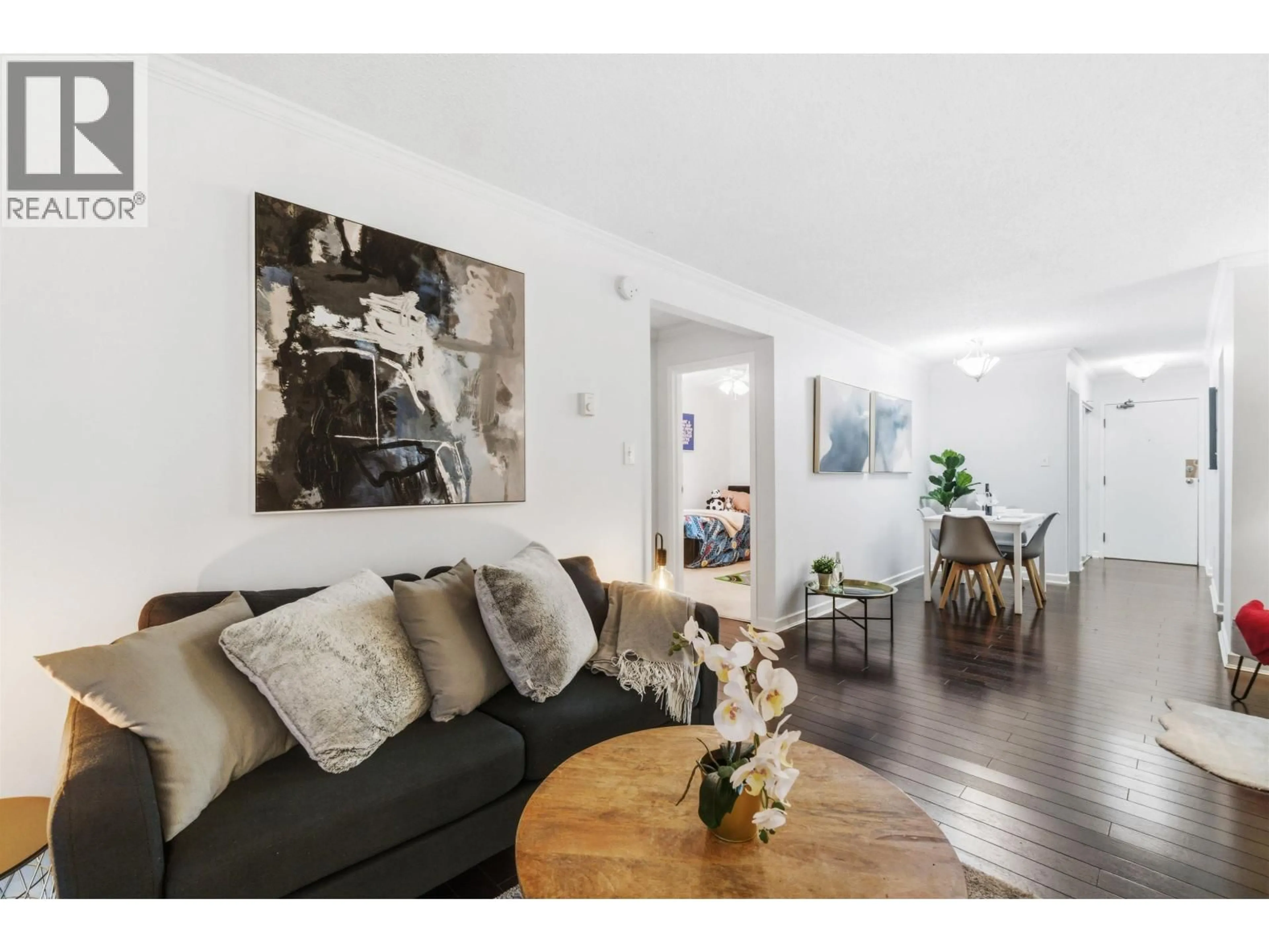 Living room with furniture, wood/laminate floor for 104 - 37 AGNES STREET, New Westminster British Columbia V3L5G9