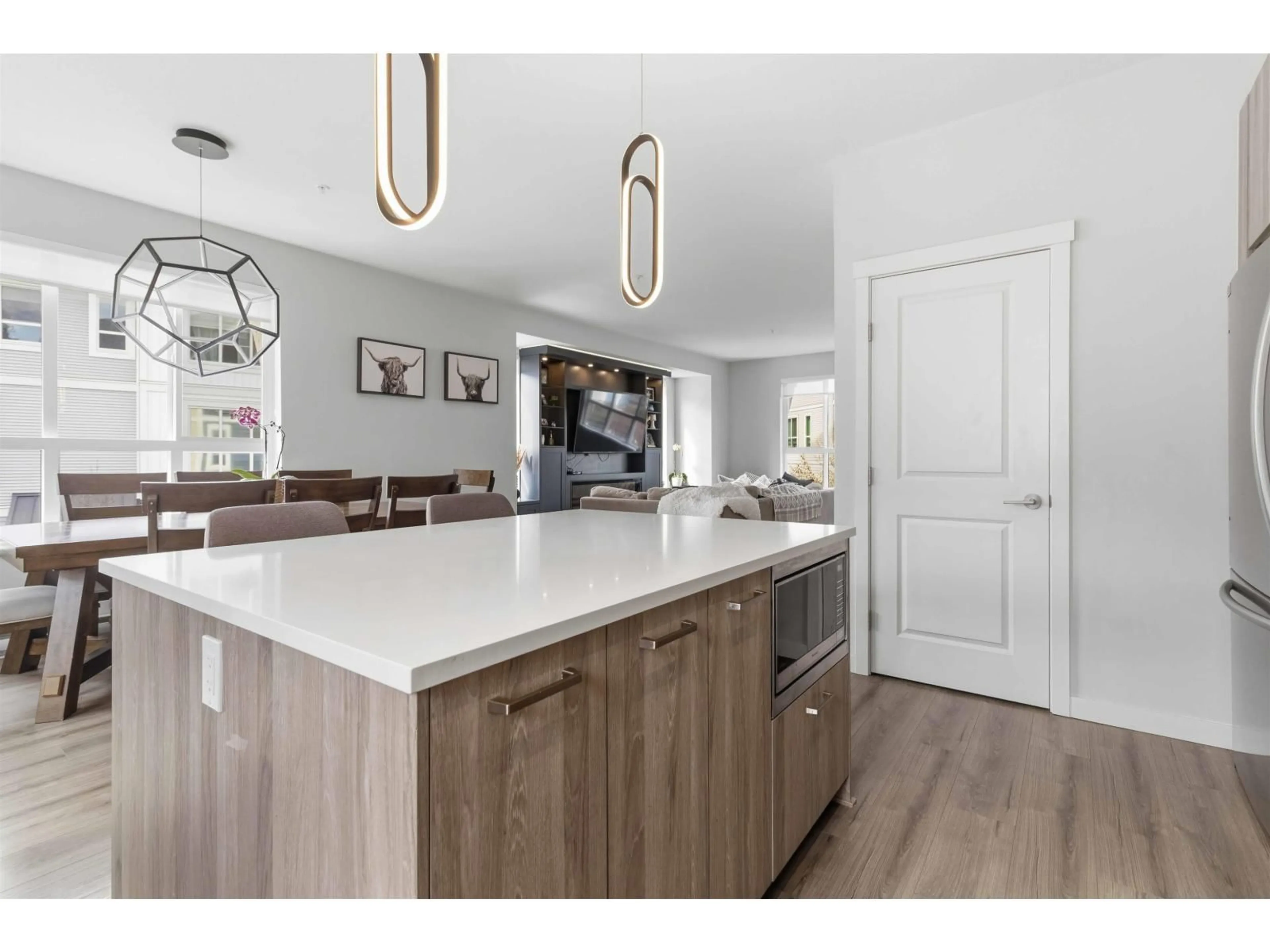 Open concept kitchen, wood/laminate floor for 116 - 8335 NELSON STREET, Mission British Columbia V4S0E4