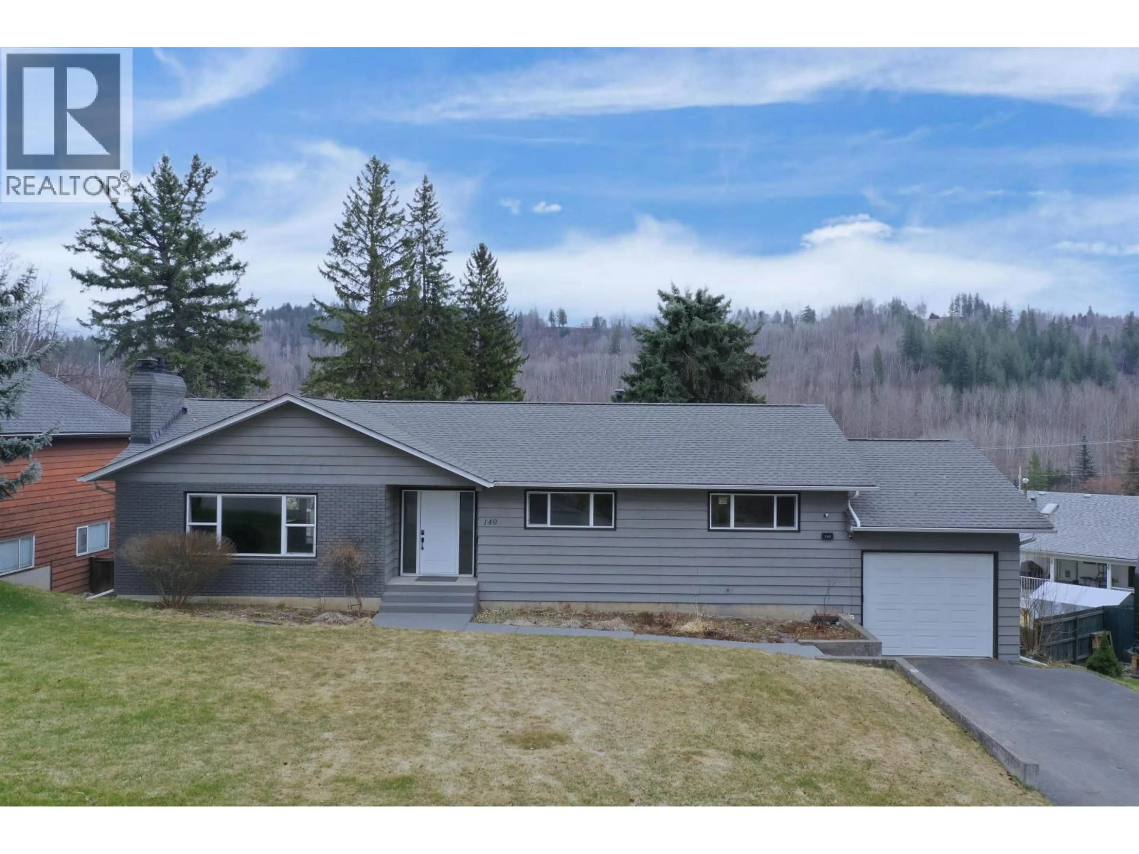 A pic from outside/outdoor area/front of a property/back of a property/a pic from drone, unknown for 140 LEONARD STREET, Quesnel British Columbia V2J3E5