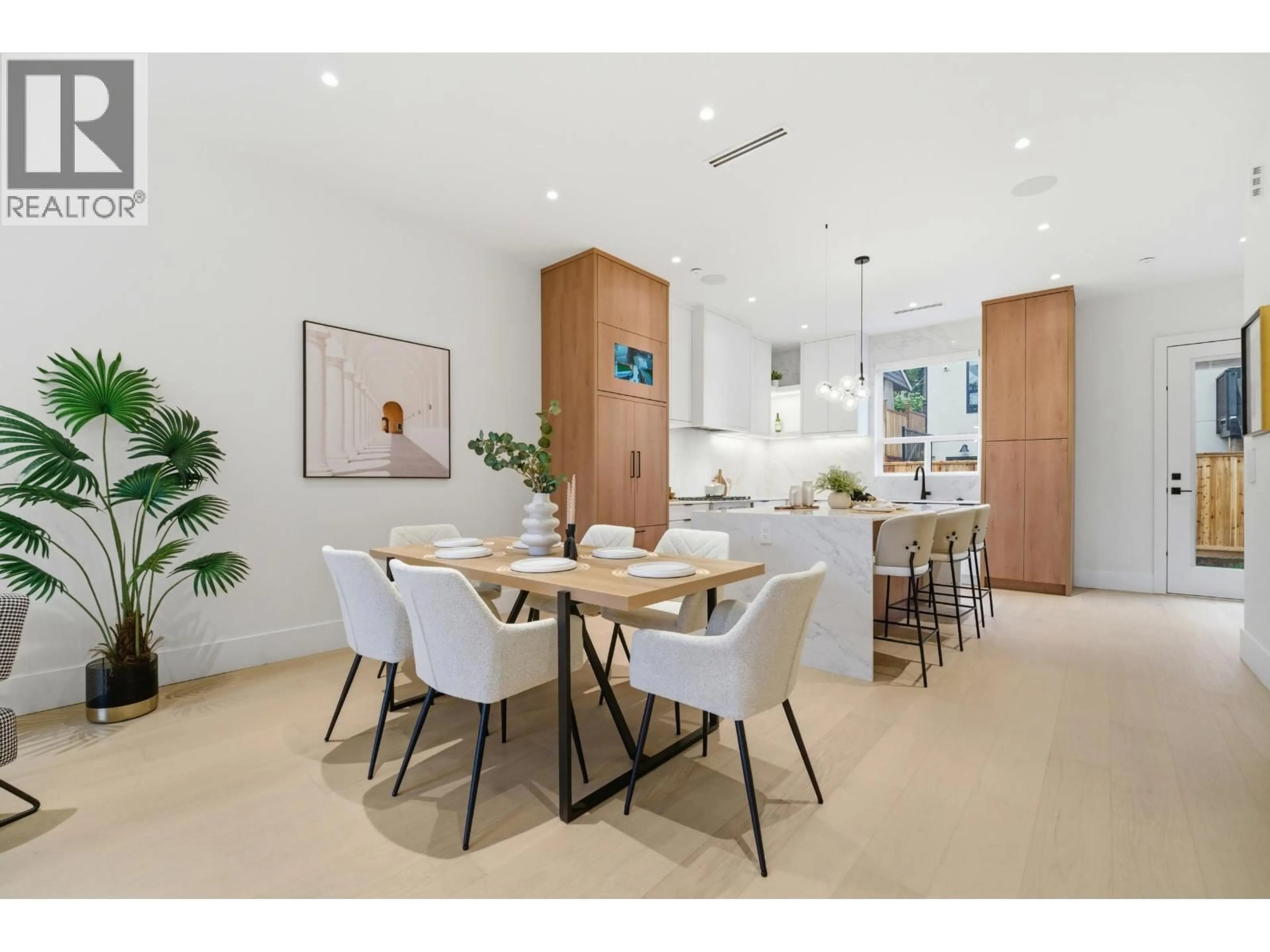 Unknown for 4 - 6070 ELGIN AVENUE, Burnaby British Columbia V0V0V0