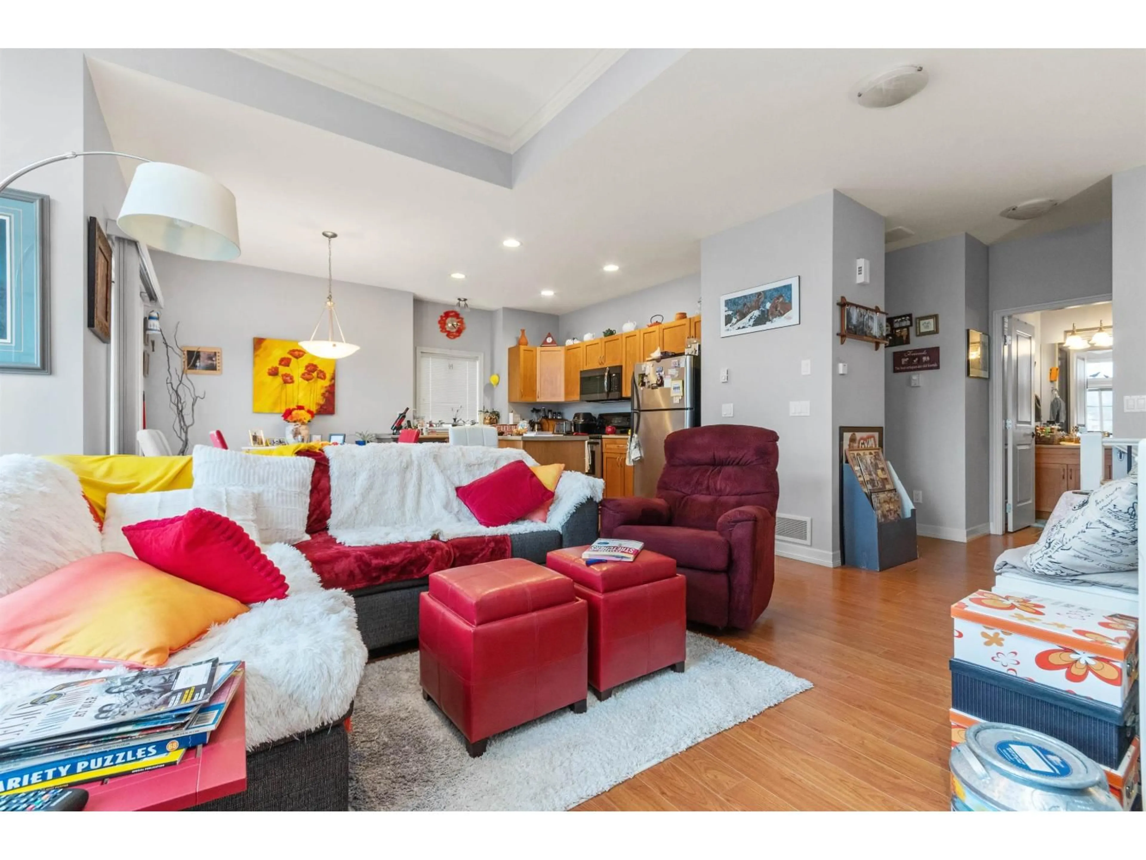 Living room with furniture, unknown for 14 - 45450 SHAWNIGAN CRESCENT, Chilliwack British Columbia V2R0B8