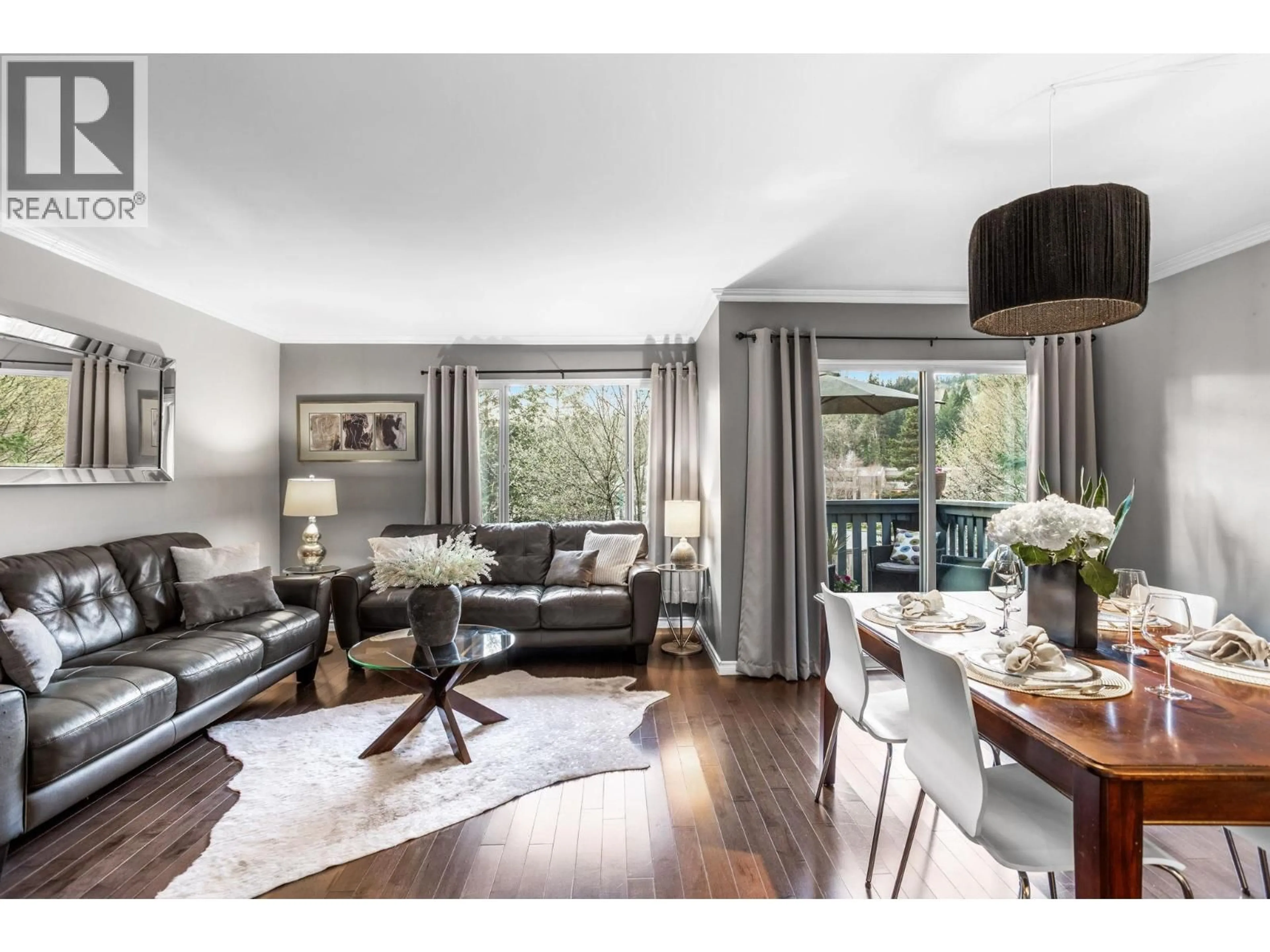 Living room with furniture, wood/laminate floor for 536 LEHMAN PLACE, Port Moody British Columbia V3H3Z6