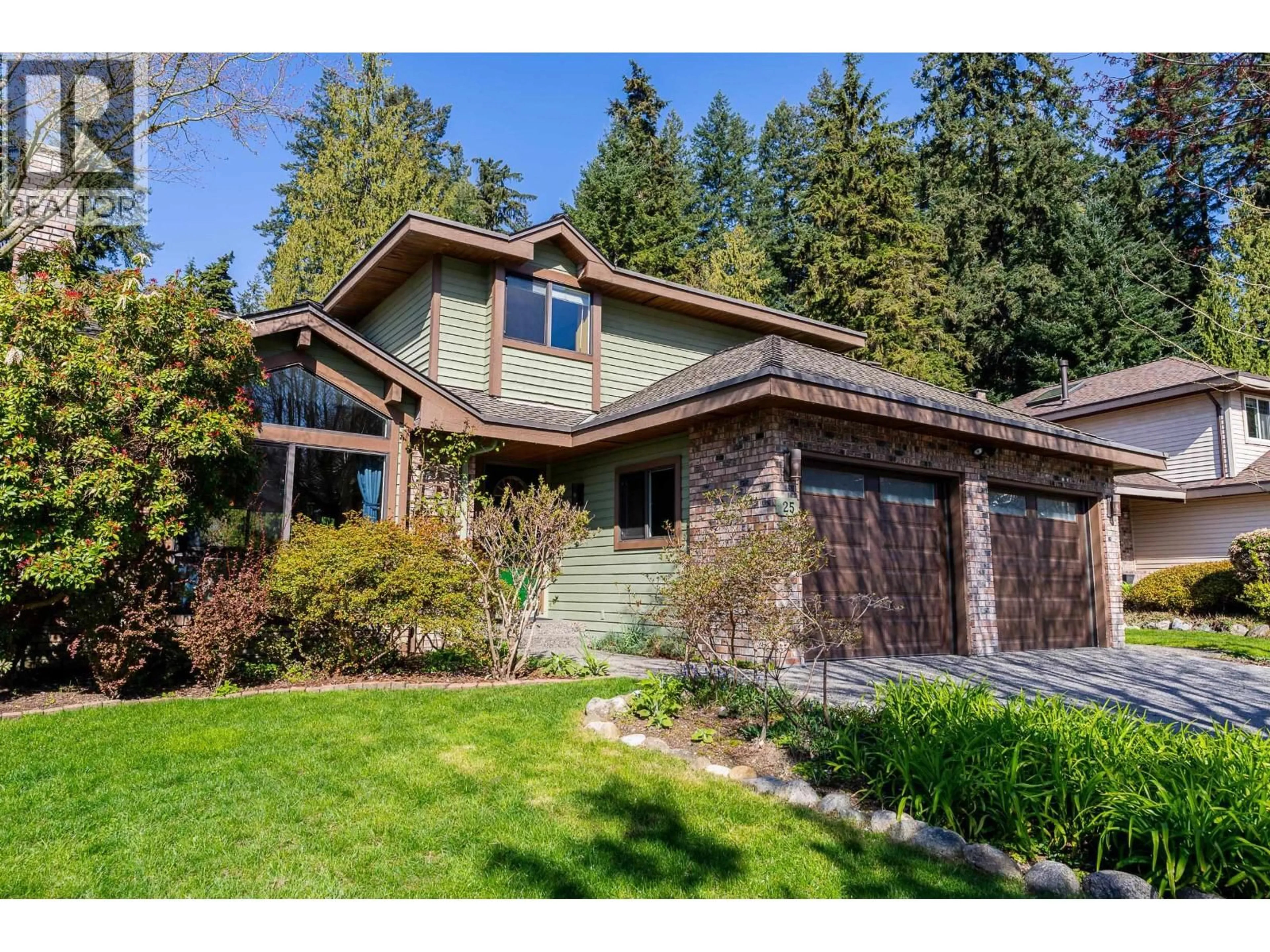 Home with vinyl exterior material, street for 25 RAVINE DRIVE, Port Moody British Columbia V3H4G6