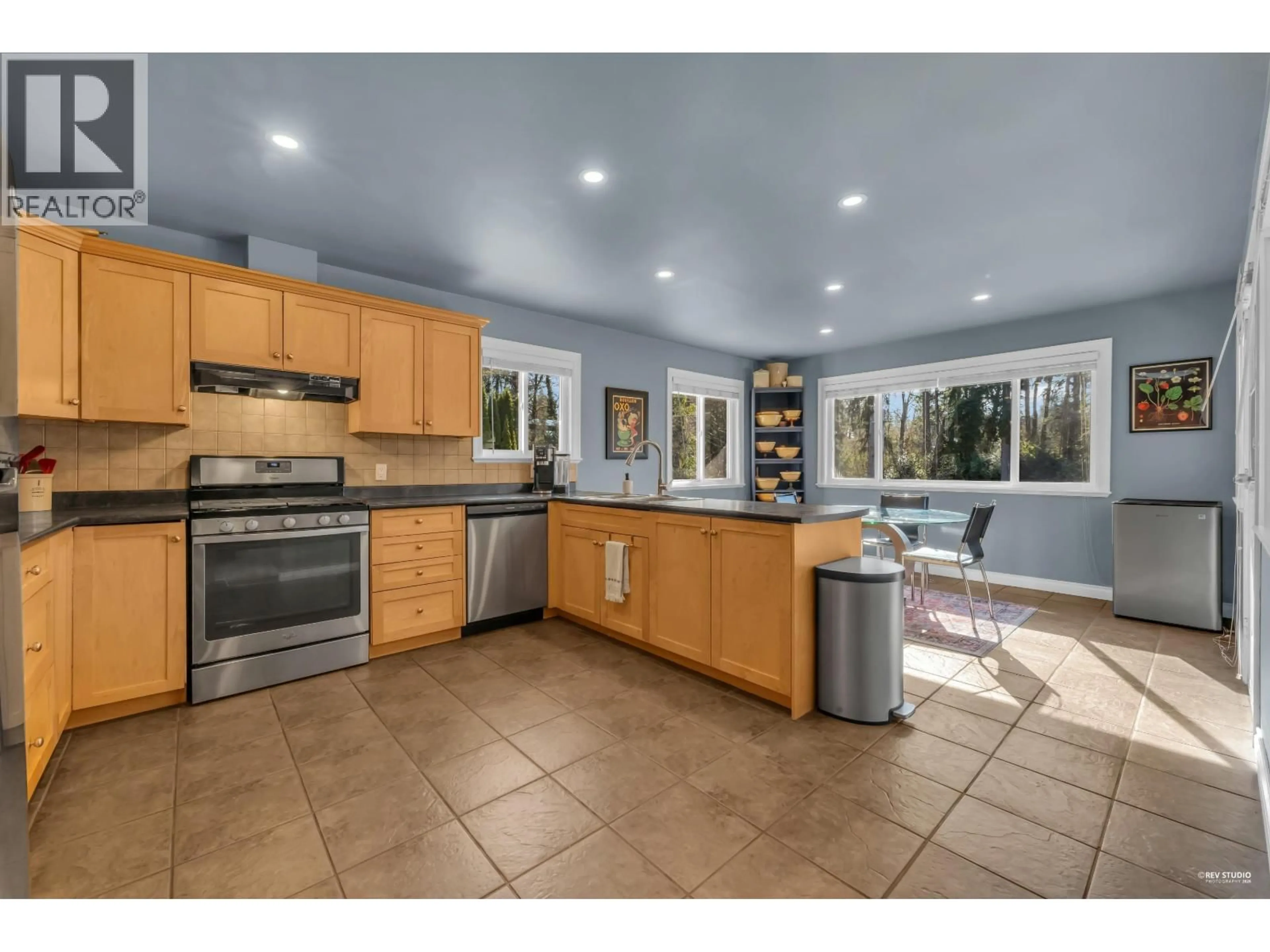 Open concept kitchen, ceramic/tile floor for 794 ADIRON AVENUE, Coquitlam British Columbia V3J4K2