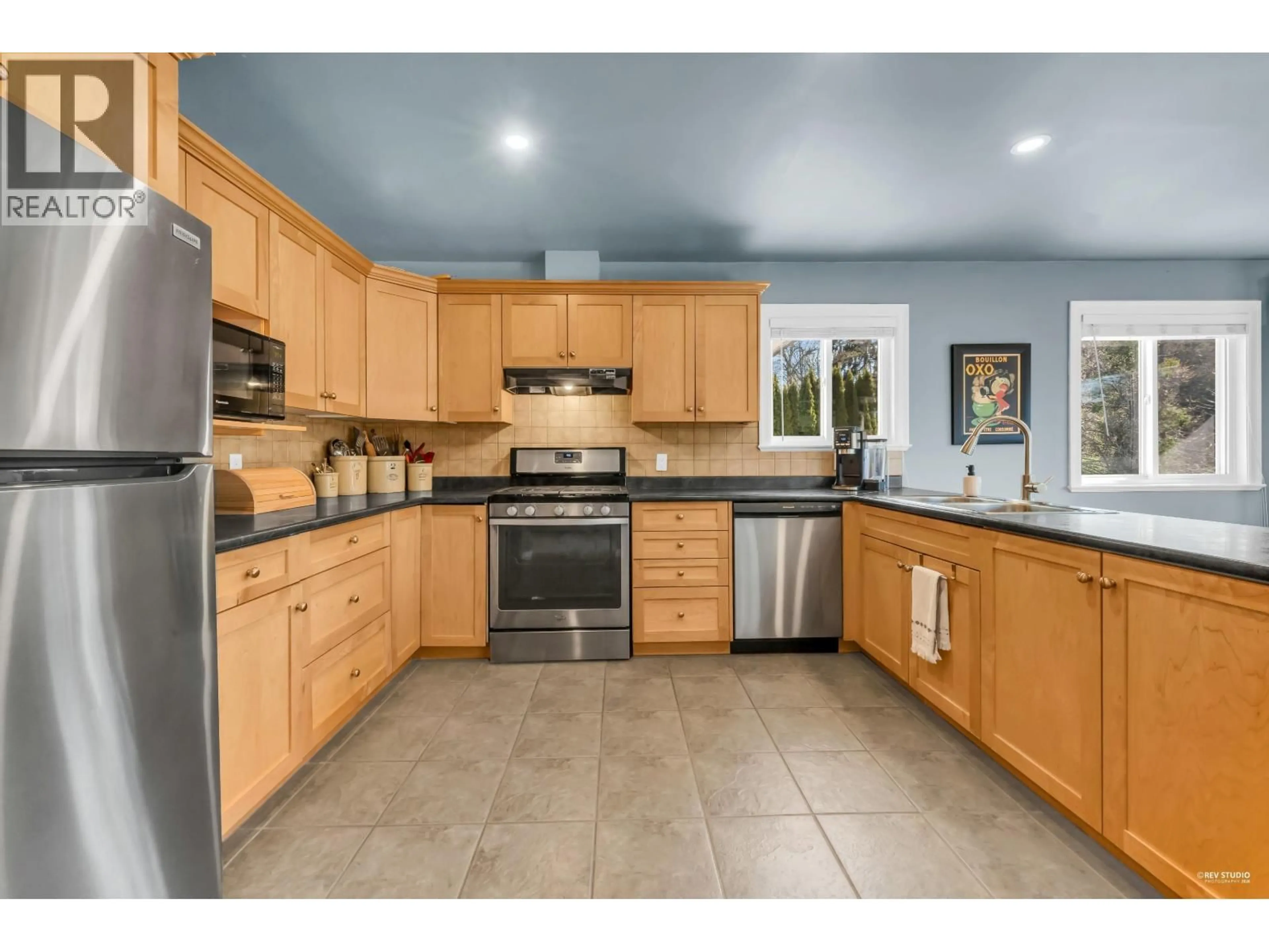 Open concept kitchen, ceramic/tile floor for 794 ADIRON AVENUE, Coquitlam British Columbia V3J4K2
