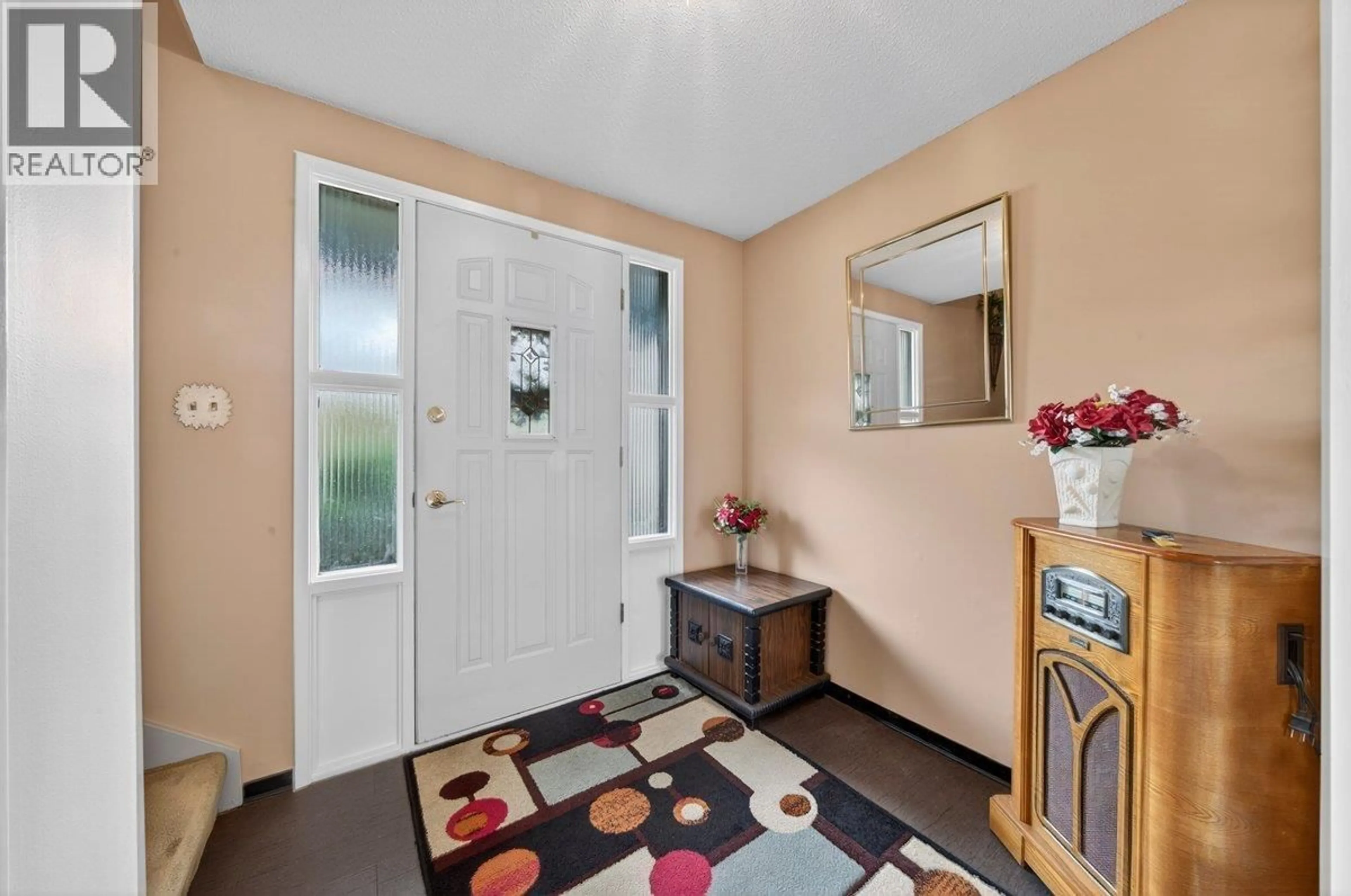 Indoor entryway for 3833 KILLARNEY STREET, Port Coquitlam British Columbia V3B3G5