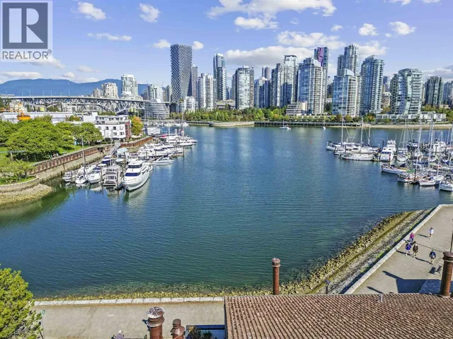 1130 IRONWORK PASSAGE, Vancouver 2
