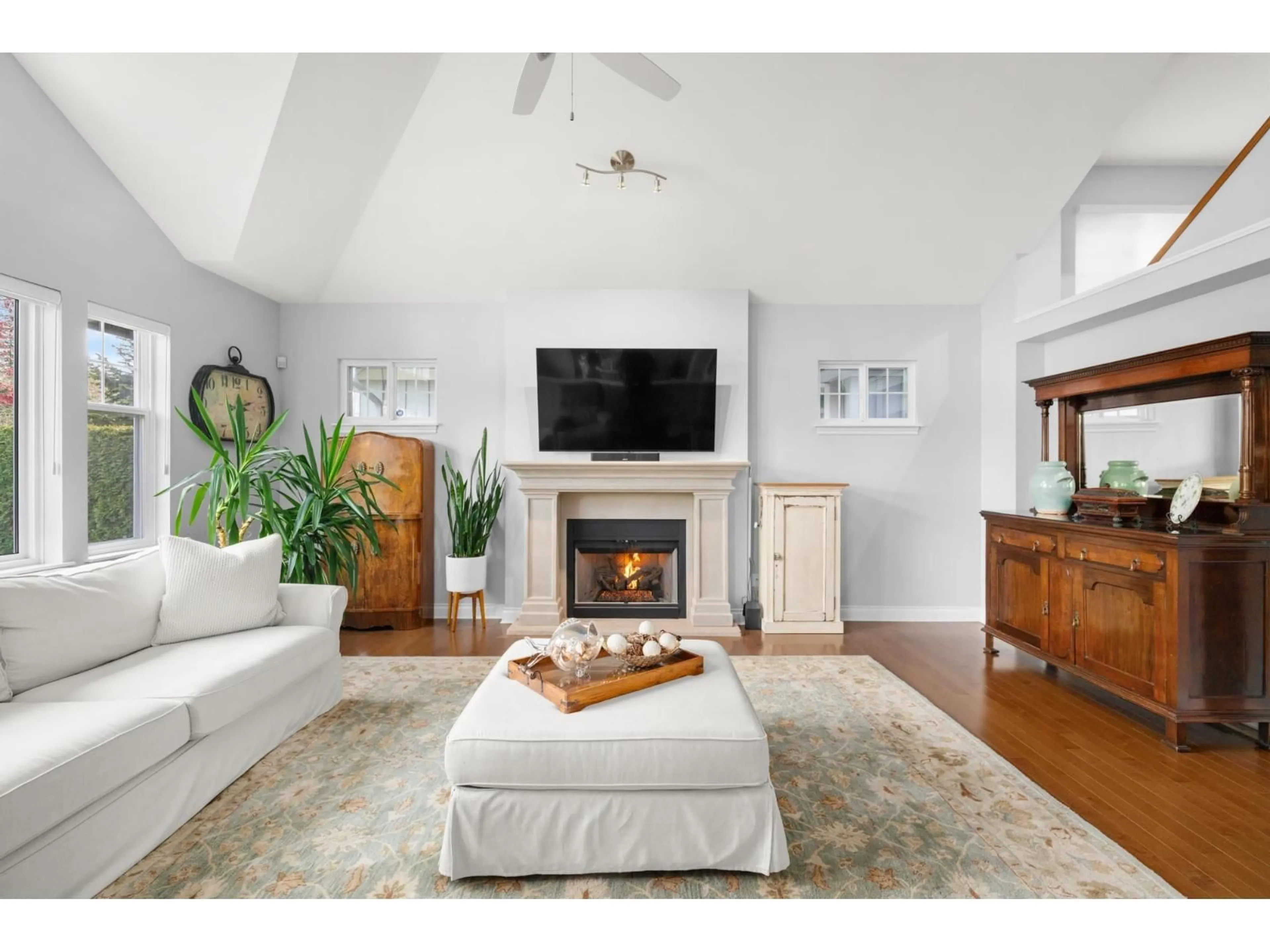 Living room with furniture, unknown for 11 - 3300 157A STREET, Surrey British Columbia V3Z2P2