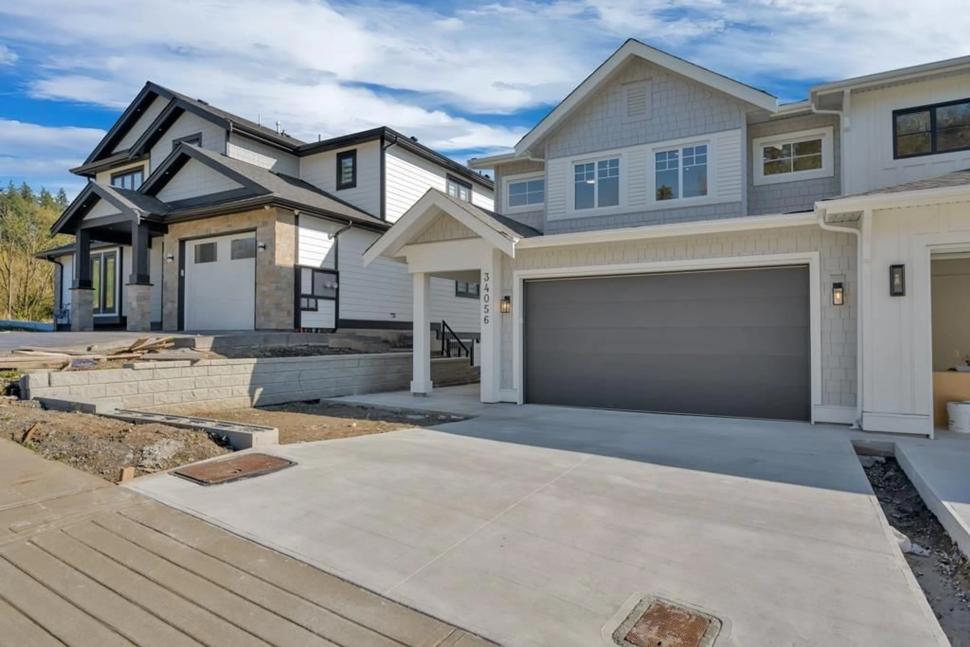 Home with vinyl exterior material, street for 34056 BEST AVENUE, Mission British Columbia V2V0H9