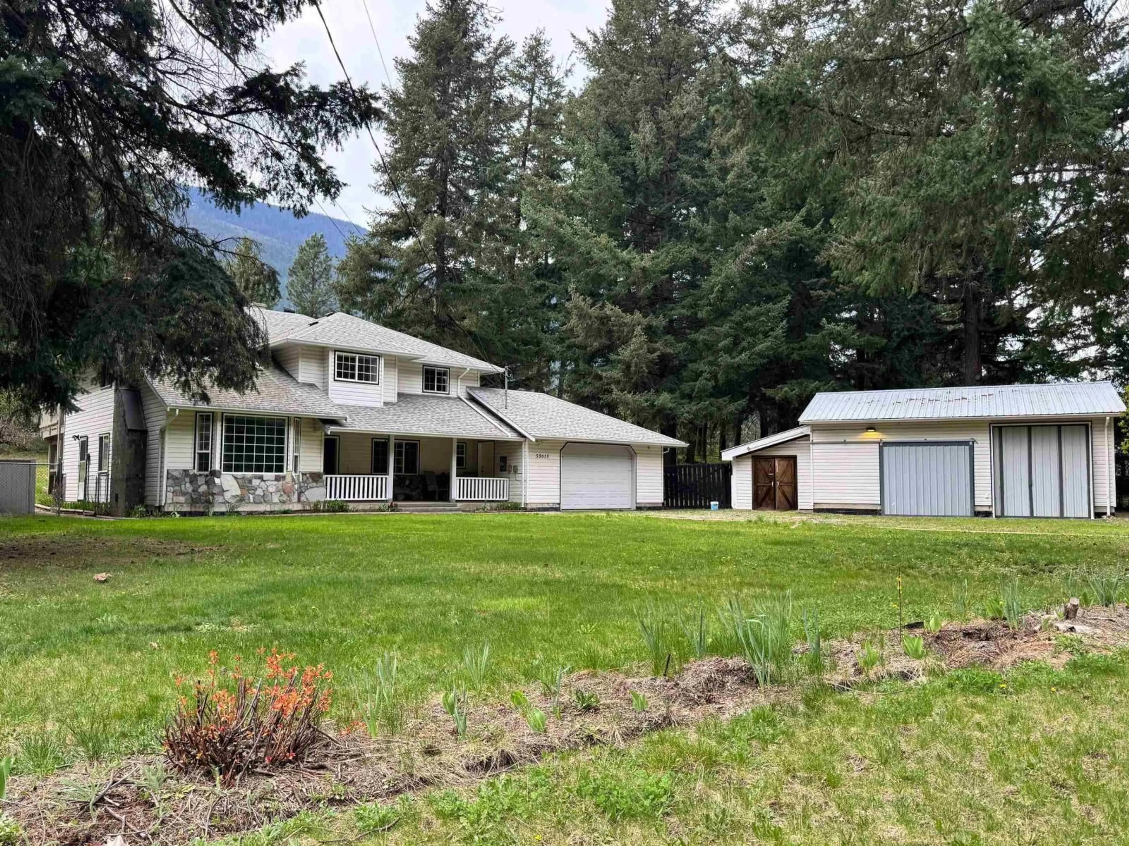 A pic from outside/outdoor area/front of a property/back of a property/a pic from drone, mountain view for 50615 SLANZI ROAD, Boston Bar / Lytton British Columbia V0K1C0