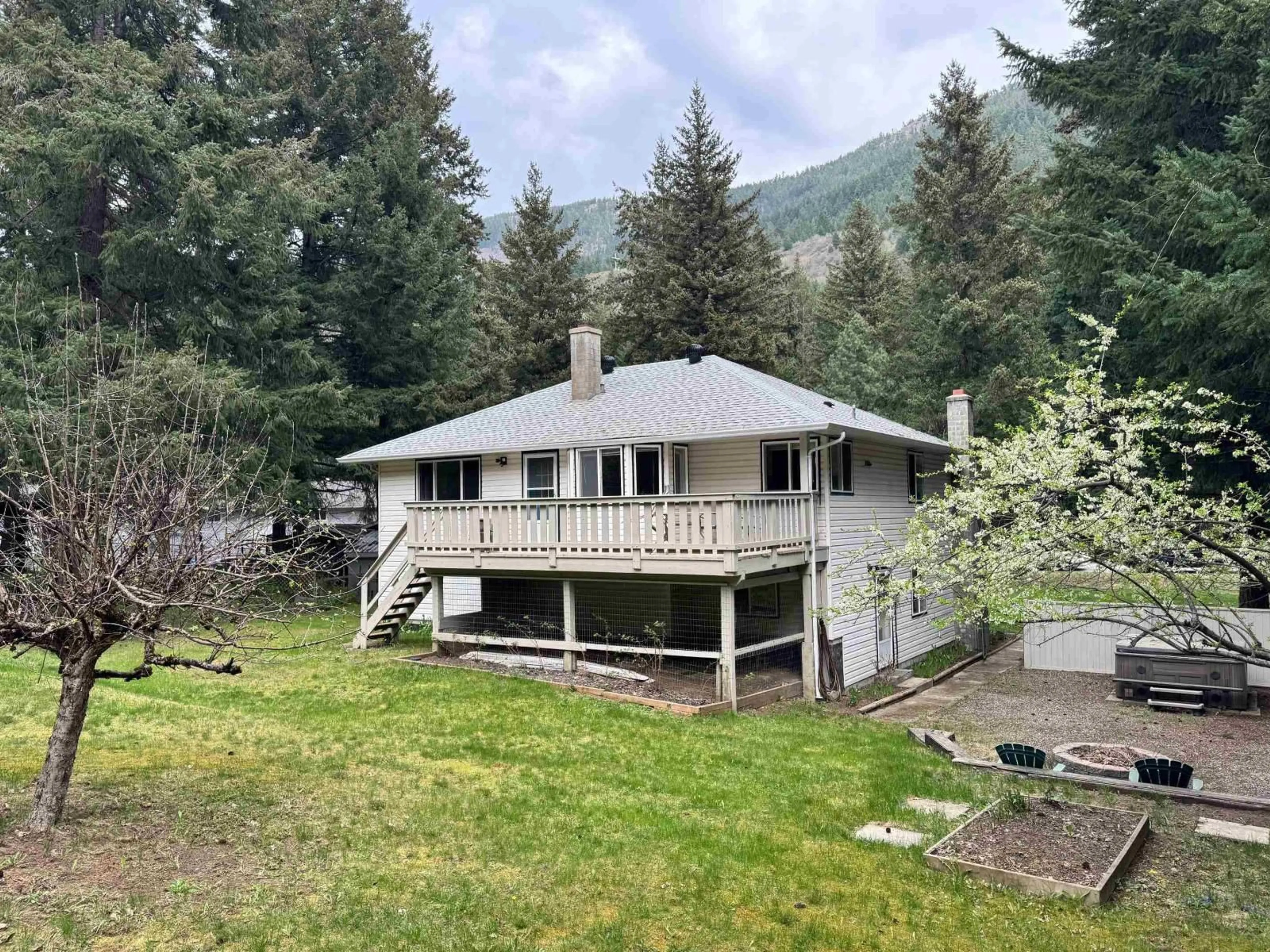 A pic from outside/outdoor area/front of a property/back of a property/a pic from drone, mountain view for 50615 SLANZI ROAD, Boston Bar / Lytton British Columbia V0K1C0