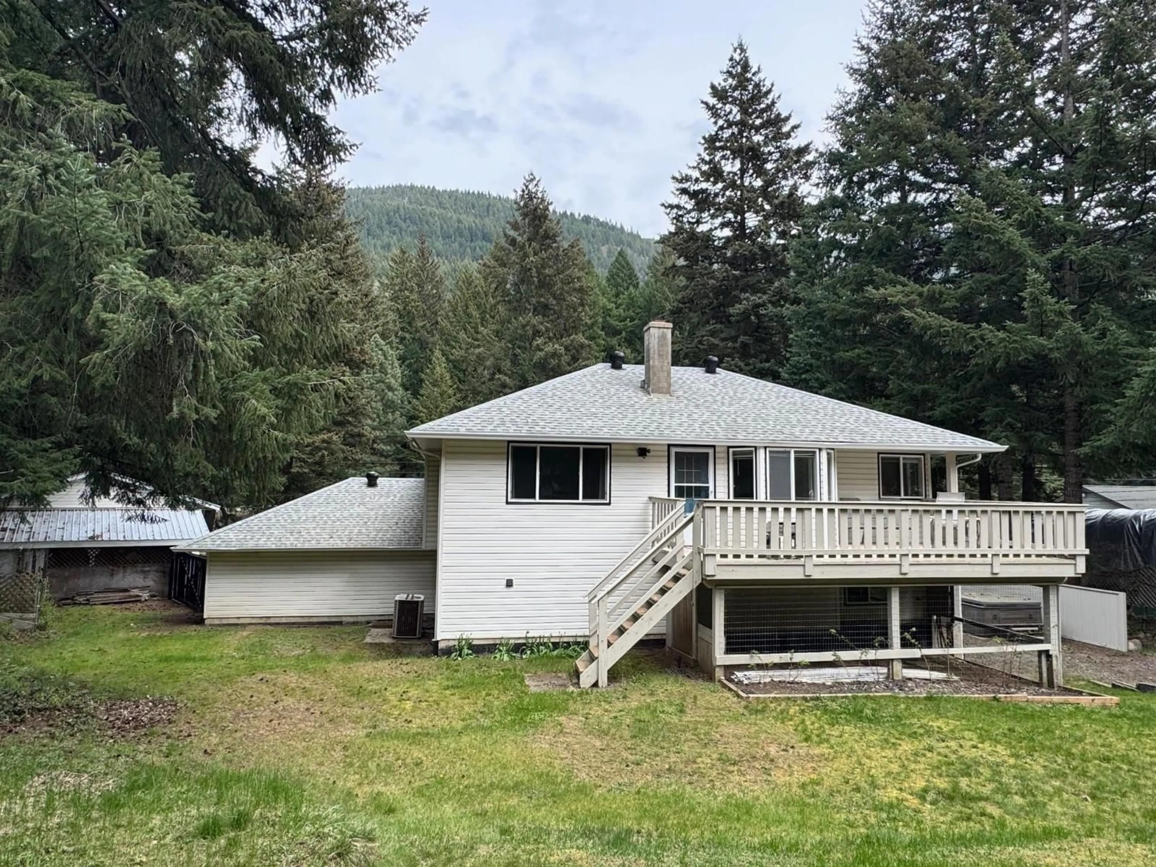 A pic from outside/outdoor area/front of a property/back of a property/a pic from drone, mountain view for 50615 SLANZI ROAD, Boston Bar / Lytton British Columbia V0K1C0