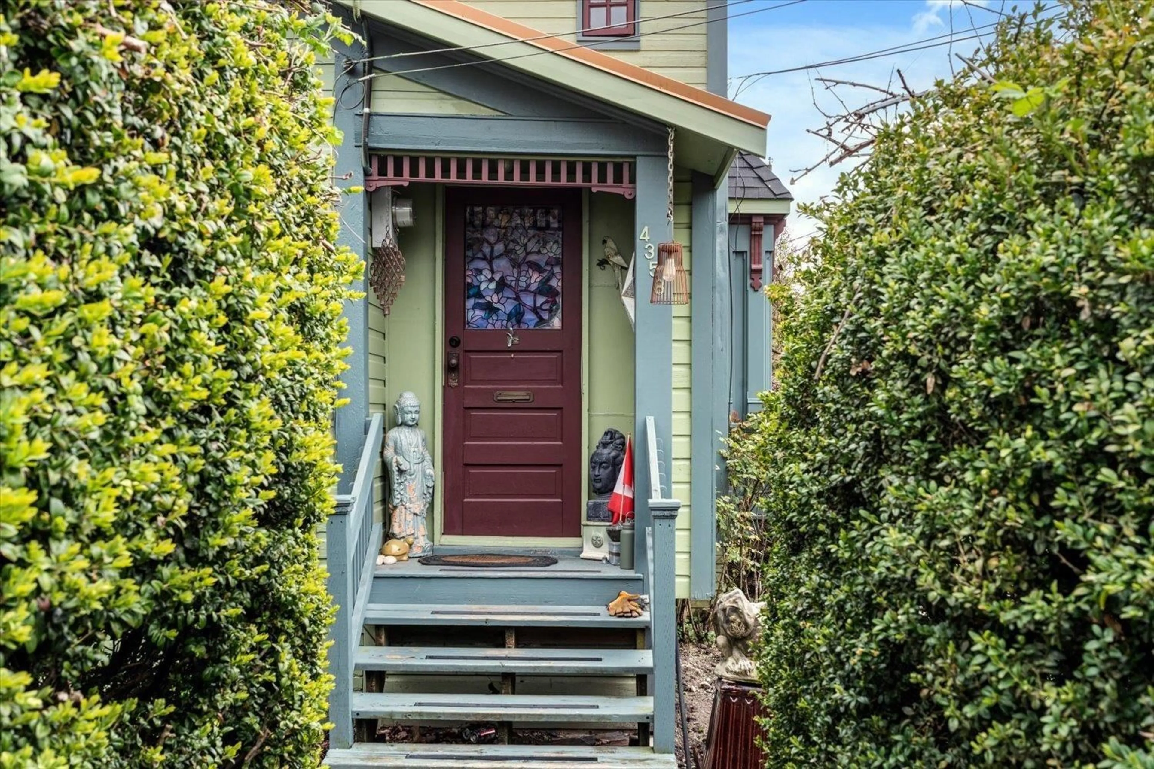 Indoor entryway for 4358 WRIGHT STREET, Abbotsford British Columbia V2S7Y8