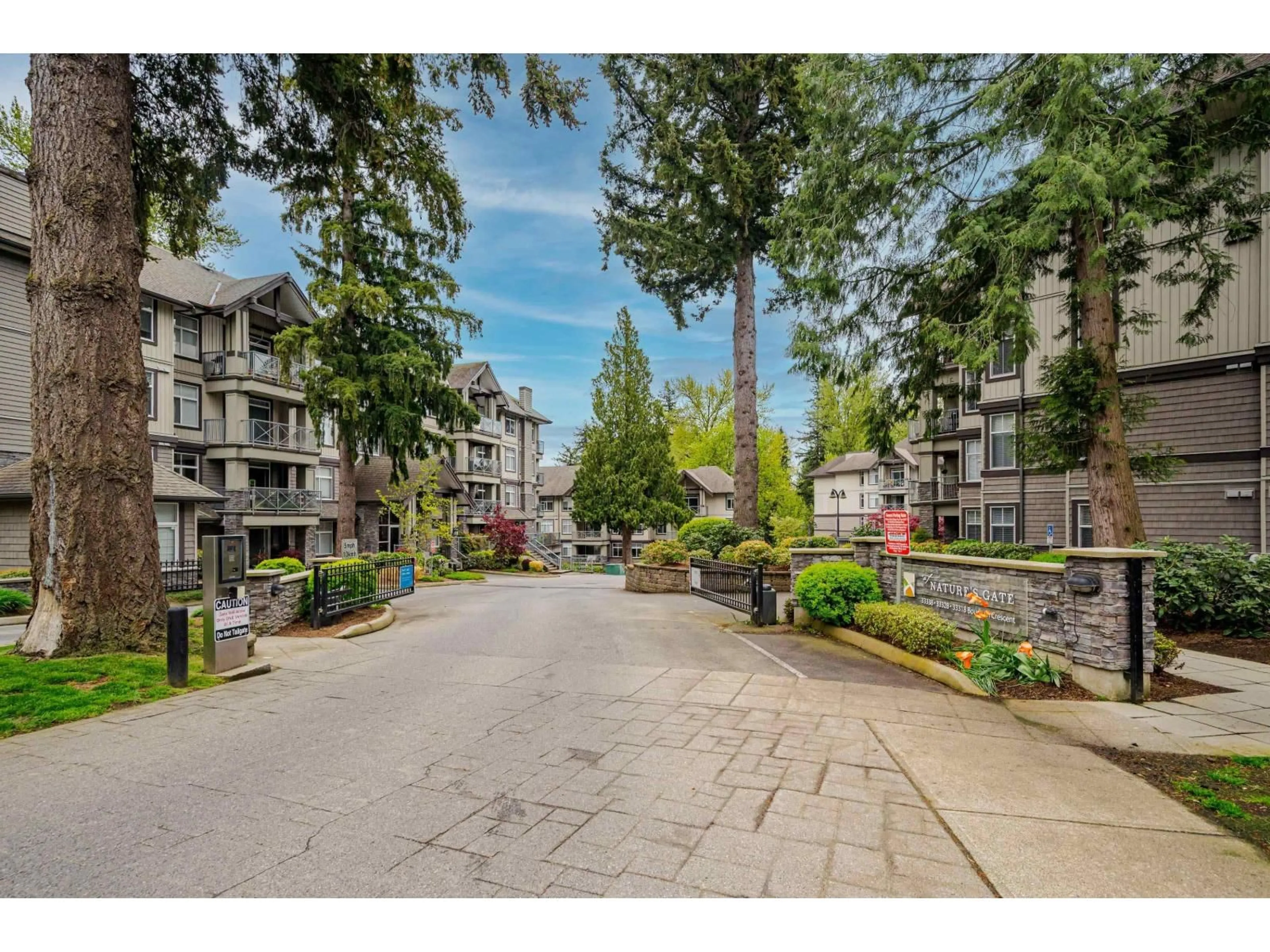 Unknown for 204 - 33328 BOURQUIN CRESCENT EAST, Abbotsford British Columbia V2S1Y1