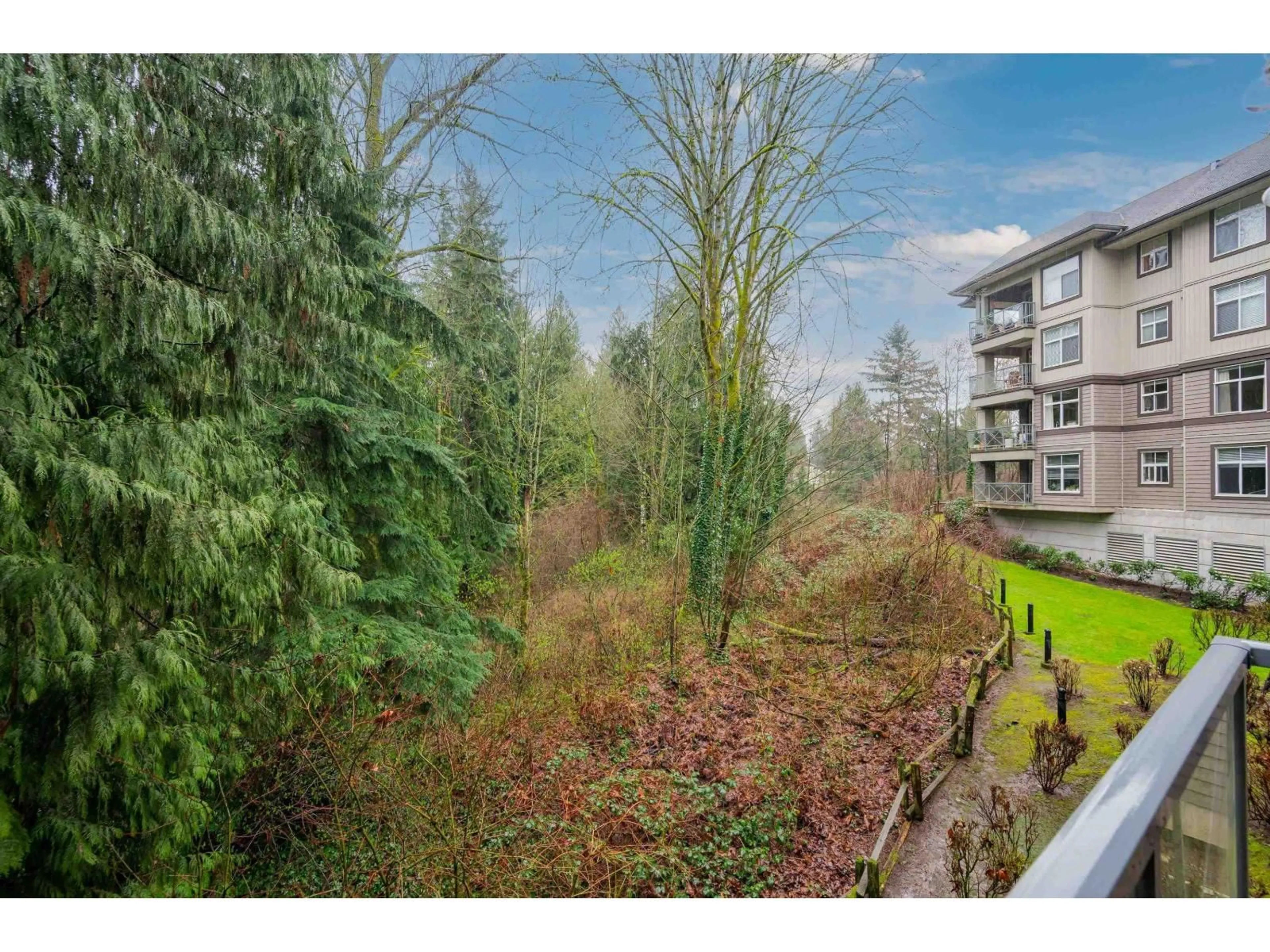 A pic from outside/outdoor area/front of a property/back of a property/a pic from drone, forest/trees view for 204 - 33328 BOURQUIN CRESCENT EAST, Abbotsford British Columbia V2S1Y1