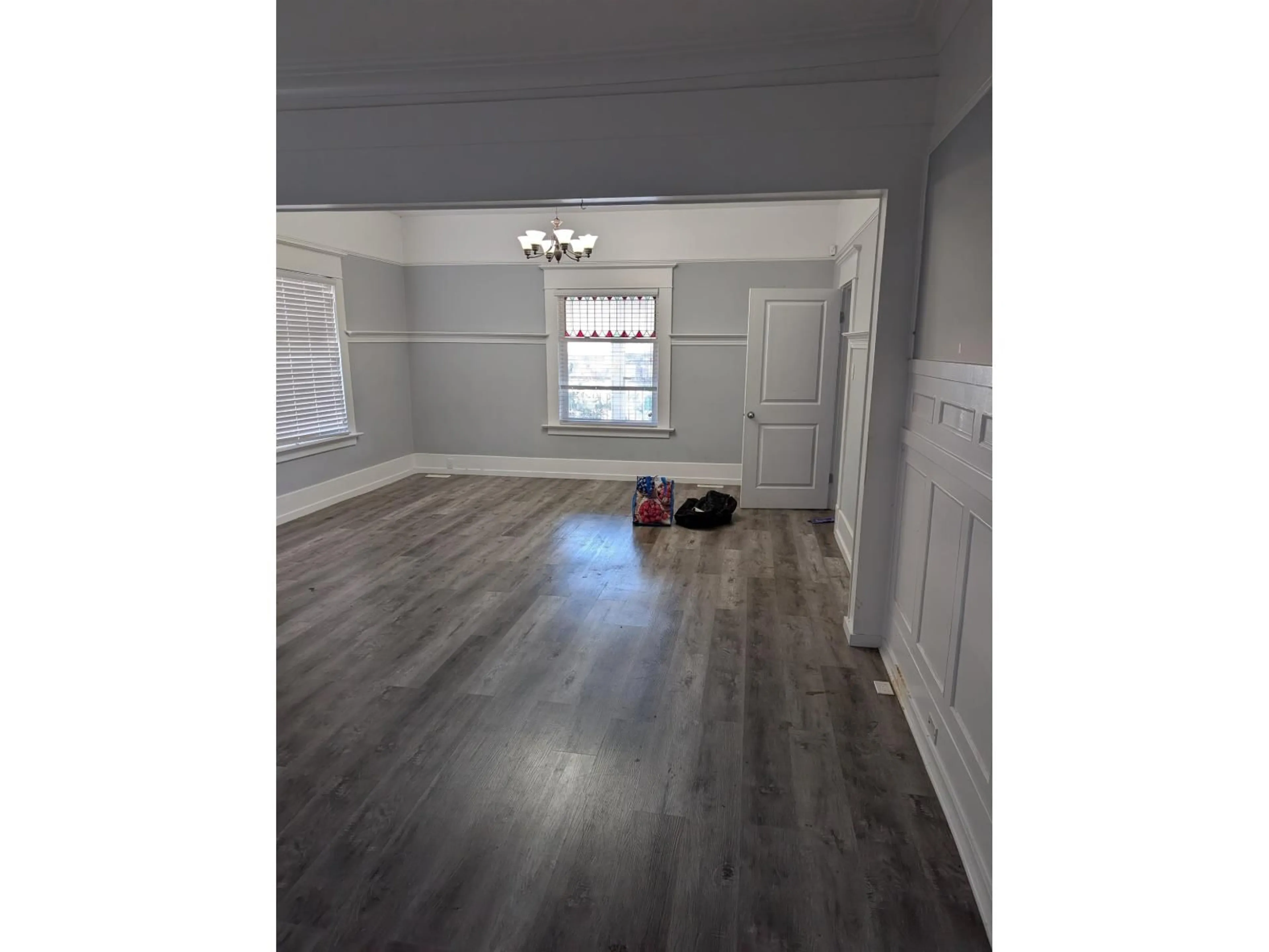 A pic of a room for 45360 HODGINS AVENUE, Chilliwack British Columbia V2P1P5