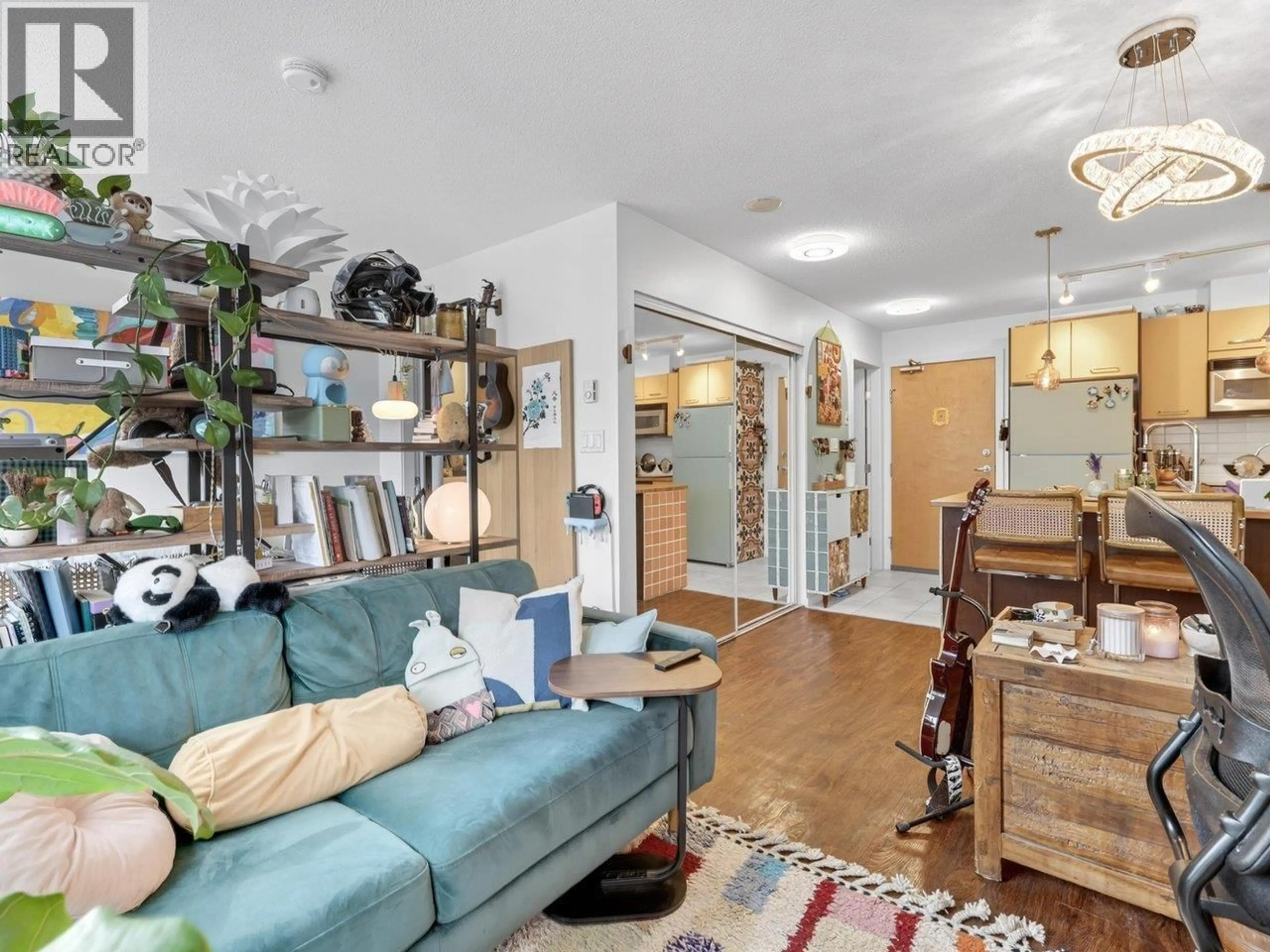 Living room with furniture, unknown for 1003 - 1199 SEYMOUR STREET, Vancouver British Columbia V6B1K3