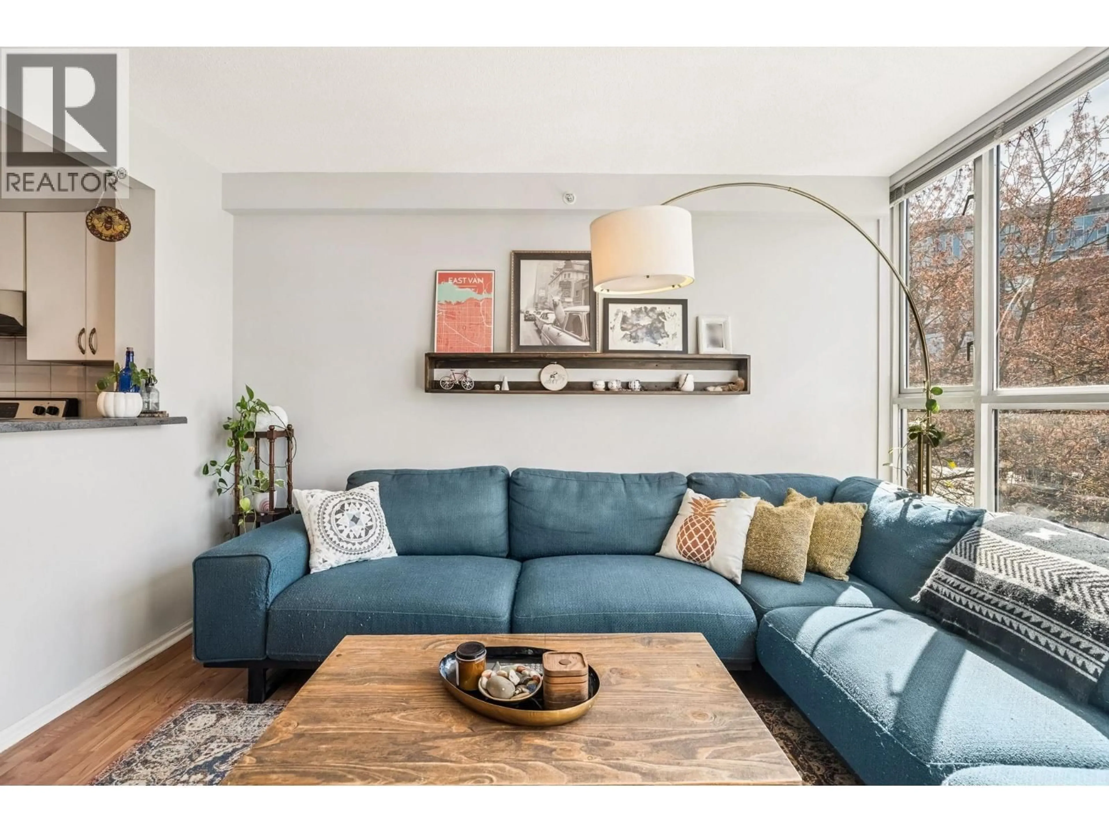 Living room with furniture, unknown for 219 - 288 8TH AVENUE, Vancouver British Columbia V5T4S8