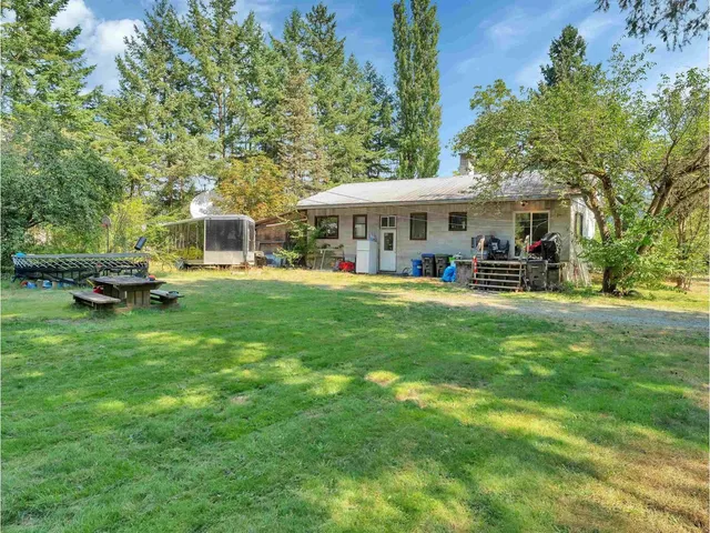 20107 BEACON ROAD, Hope 3