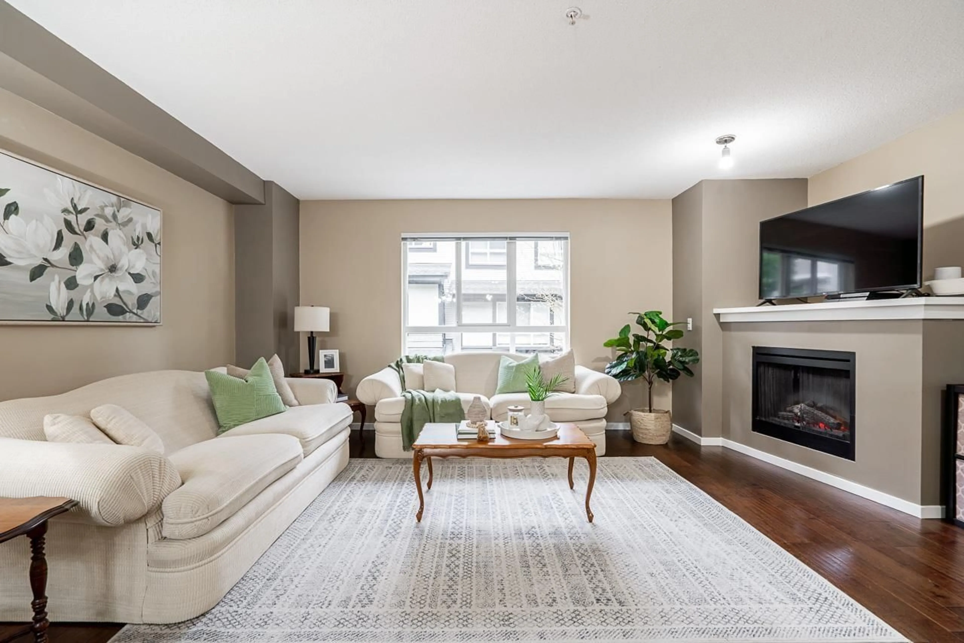 Living room with furniture, unknown for 120 - 6747 203 STREET, Langley British Columbia V2Y3B5