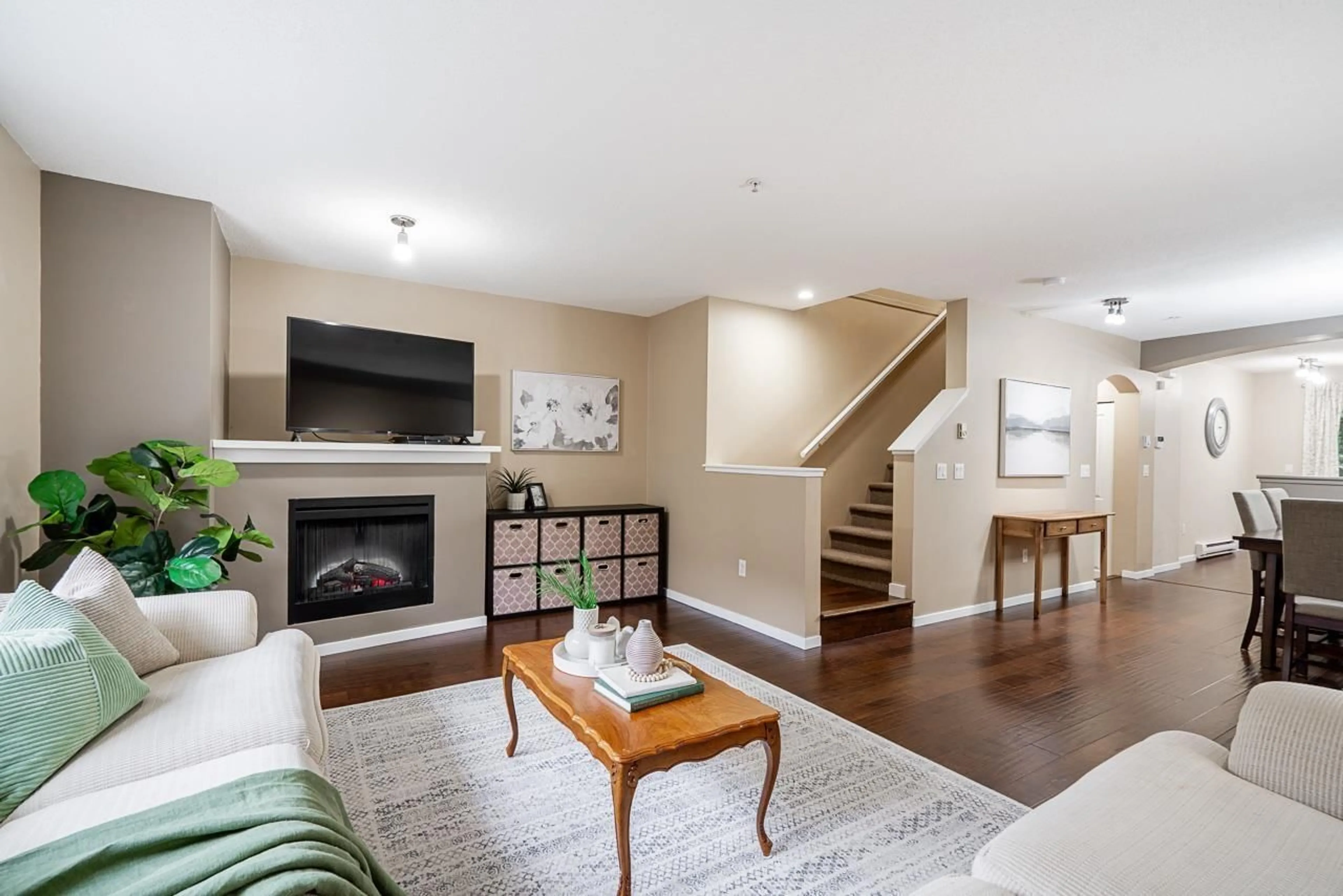 Living room with furniture, unknown for 120 - 6747 203 STREET, Langley British Columbia V2Y3B5