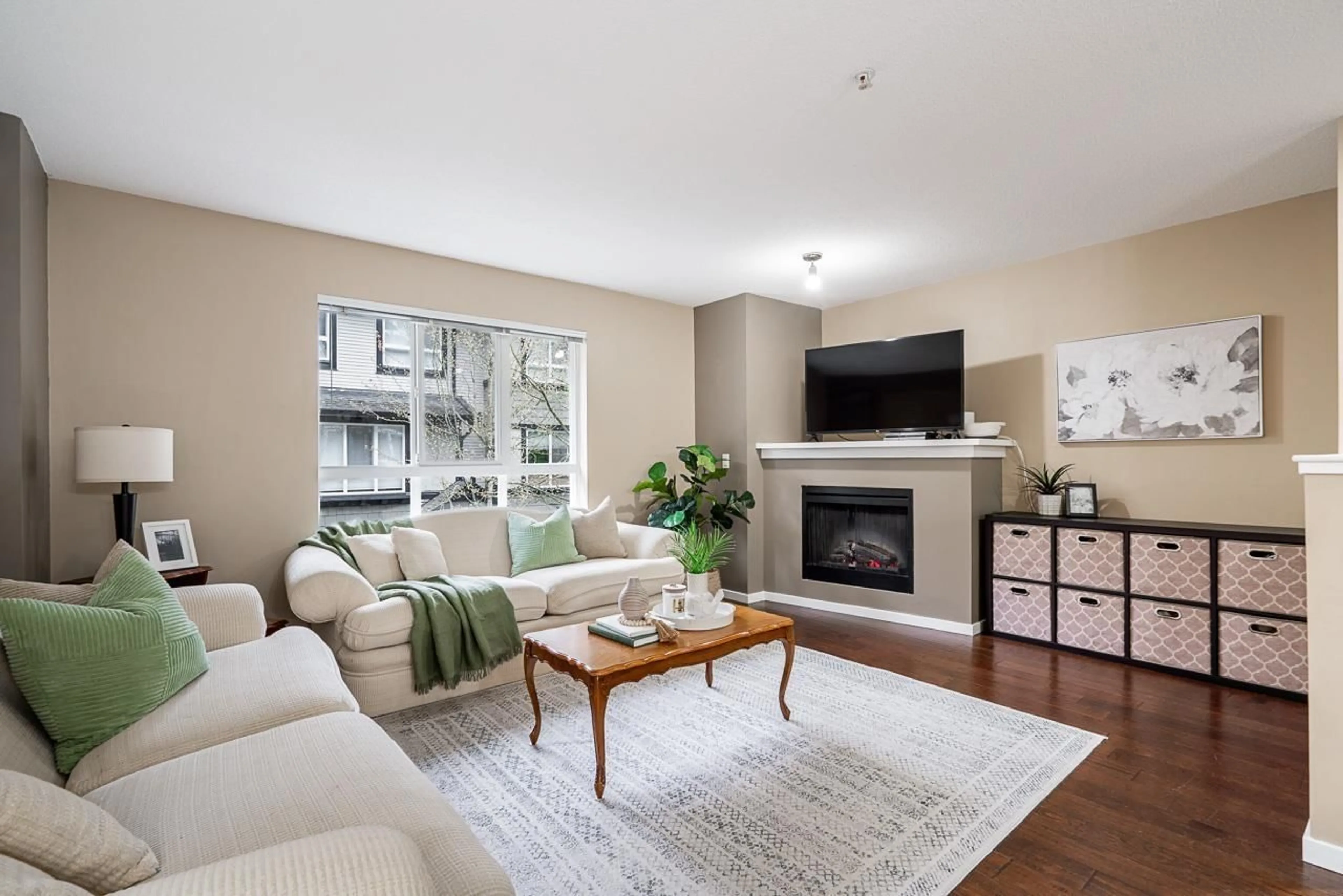 Living room with furniture, unknown for 120 - 6747 203 STREET, Langley British Columbia V2Y3B5