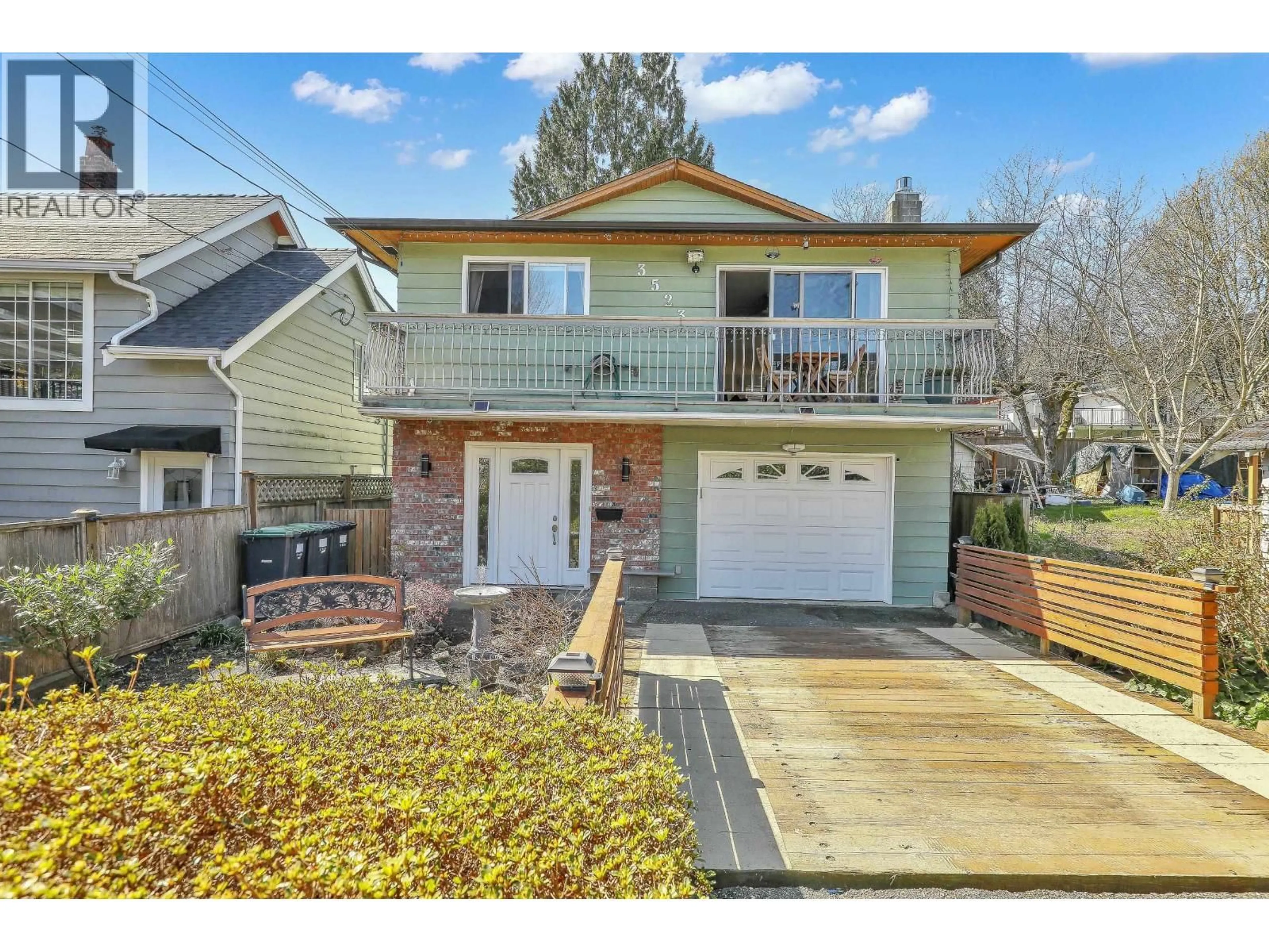 Home with vinyl exterior material, street for 3523 ALLAN ROAD, North Vancouver British Columbia V7K2M6