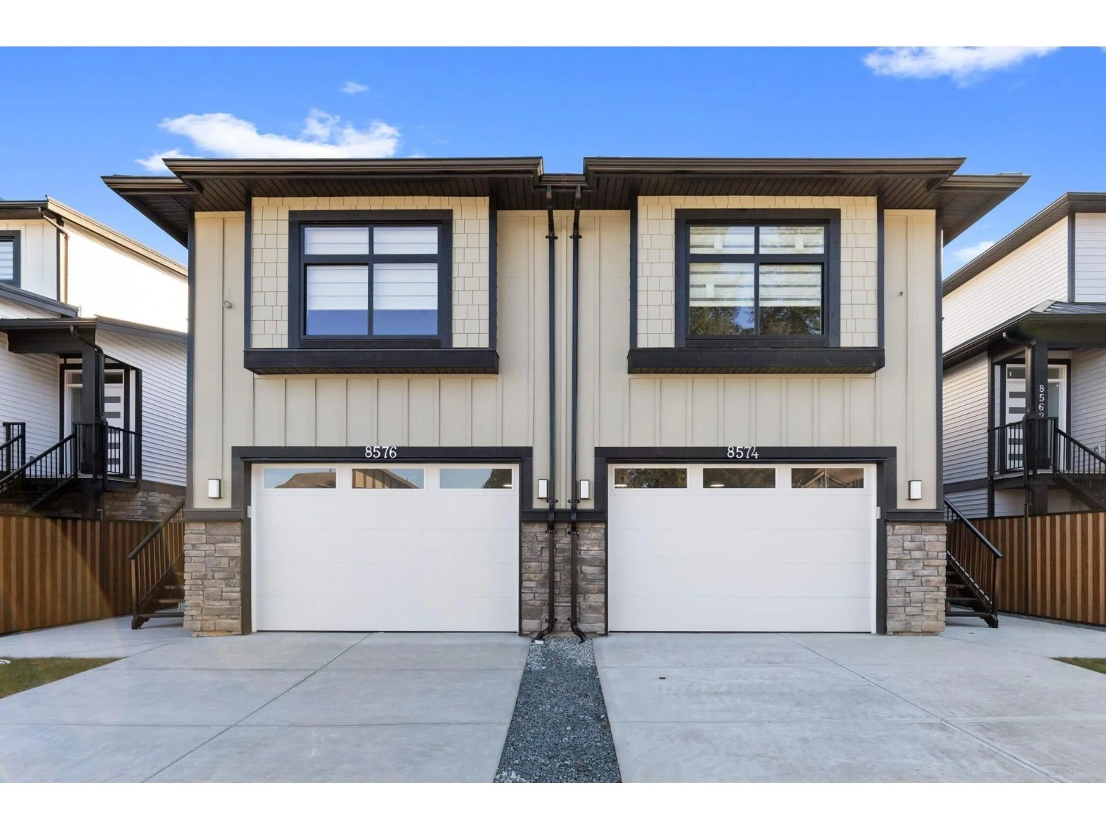 Unknown for 8576 DUNBAR WAY, Mission British Columbia V4S0A7