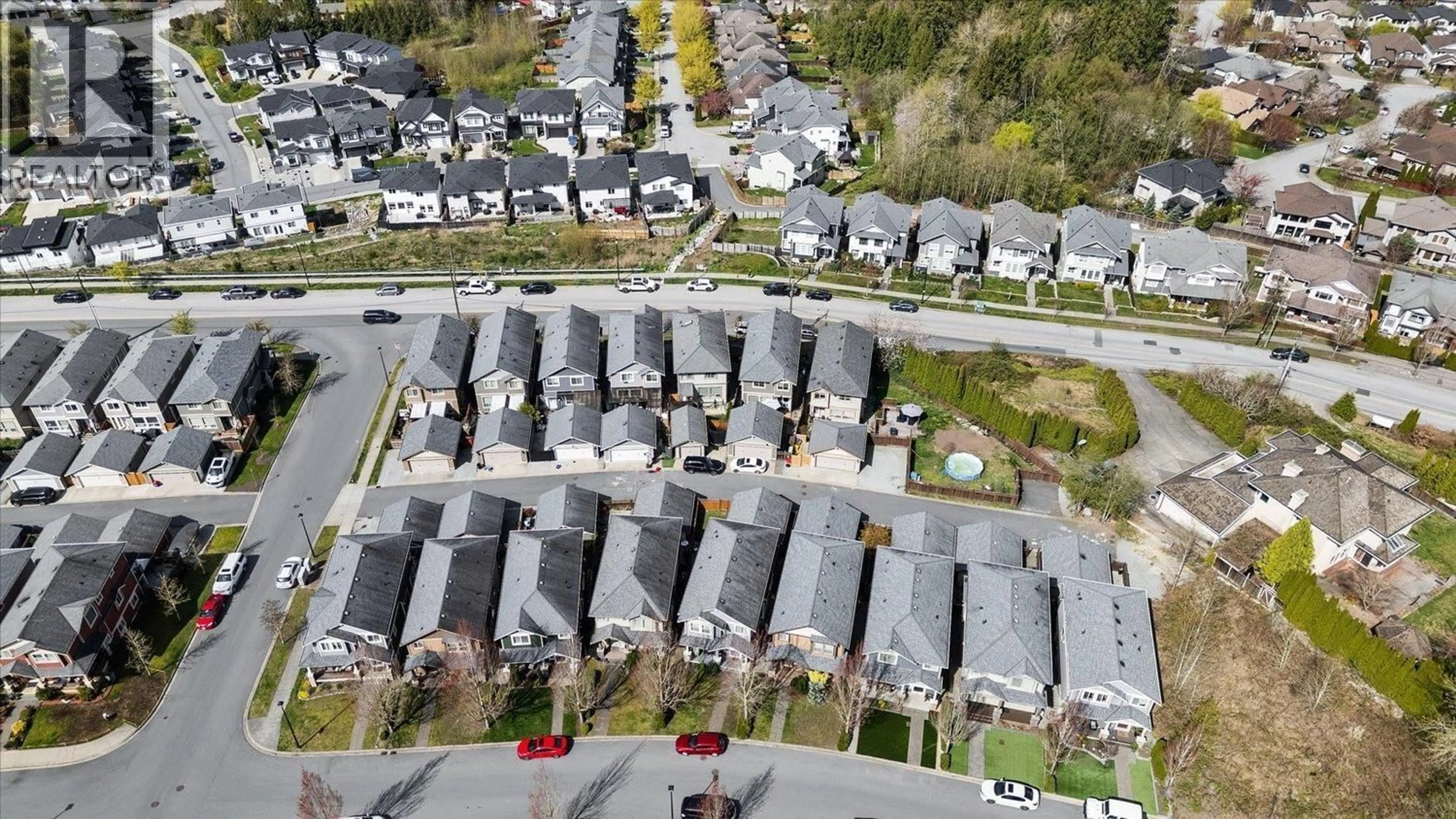 A pic from outside/outdoor area/front of a property/back of a property/a pic from drone, street for 10576 JACKSON ROAD, Maple Ridge British Columbia V2W0G2