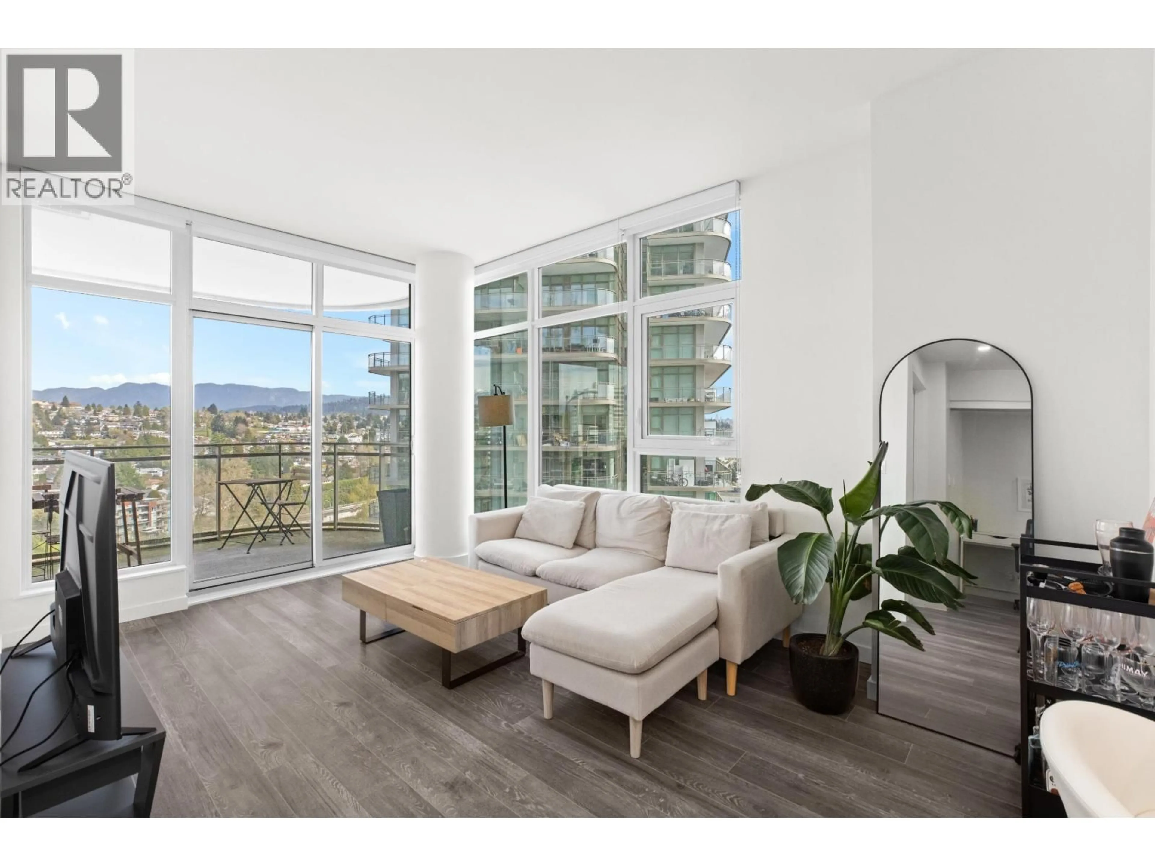 Living room with furniture, unknown for 1703 - 5311 GORING STREET, Burnaby British Columbia V5B0B5