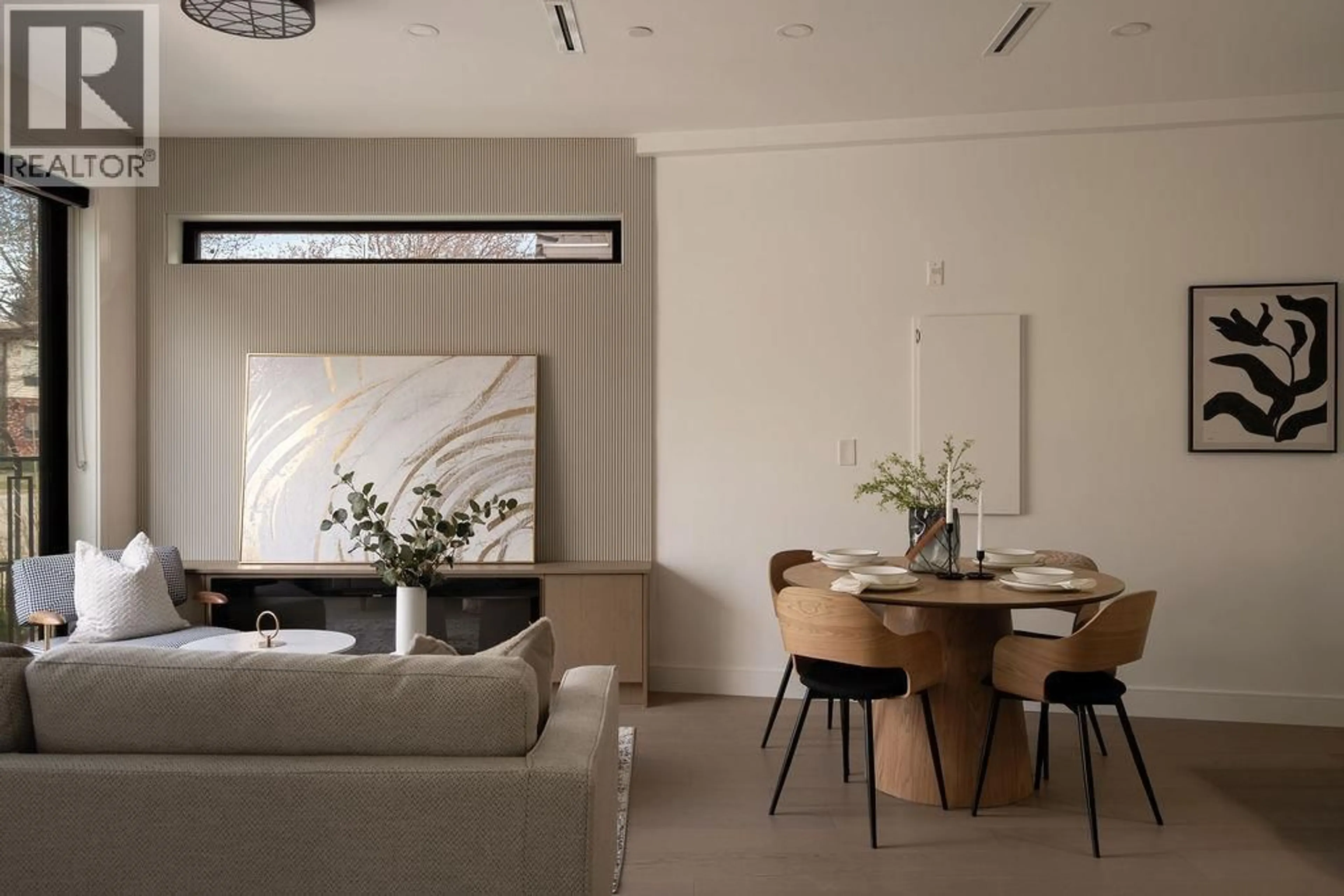 Unknown for 1 - 2282 8TH AVENUE, Vancouver British Columbia V5N1V5