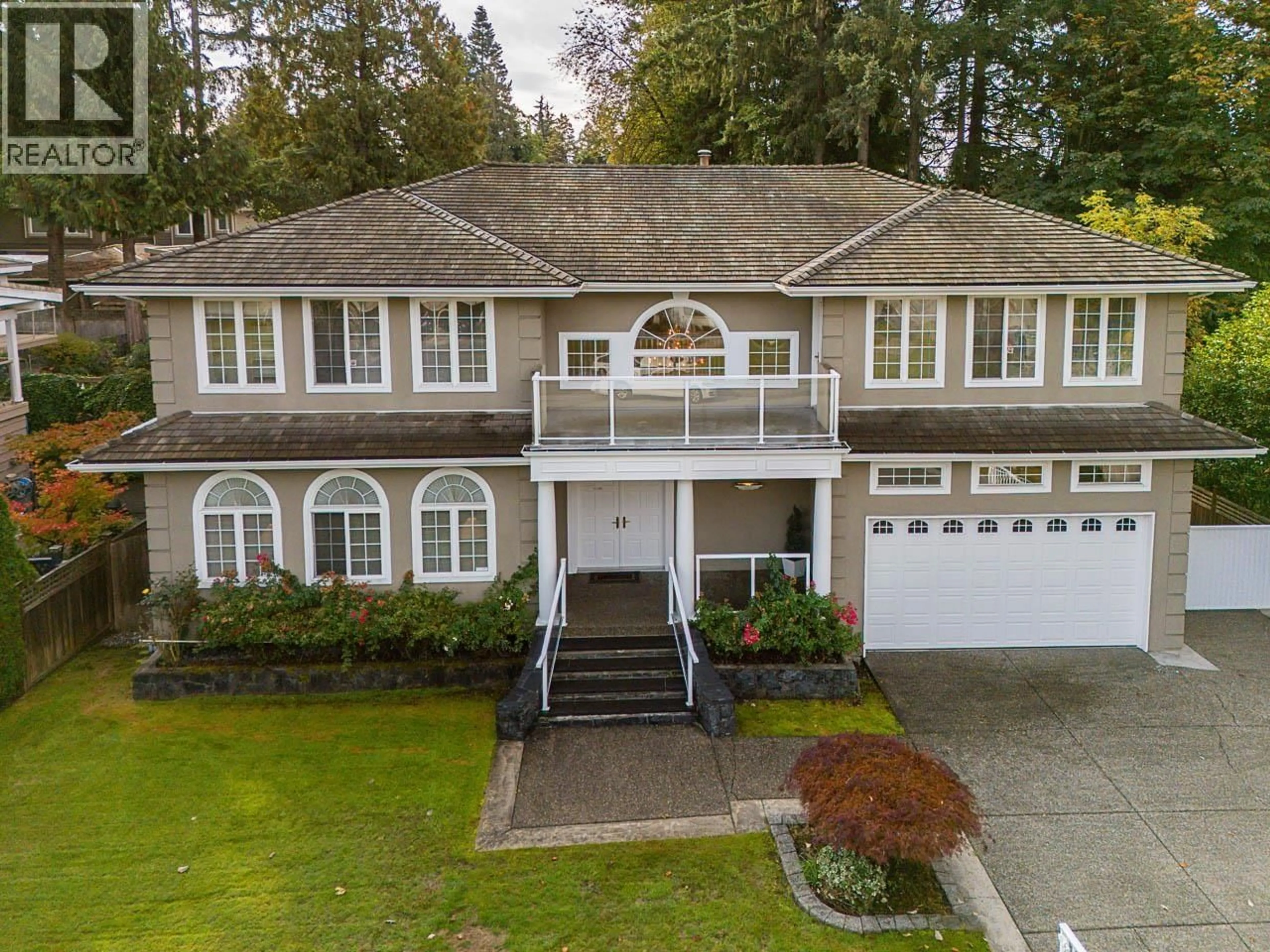 A pic from outside/outdoor area/front of a property/back of a property/a pic from drone, street for 8108 WESTLAKE STREET, Burnaby British Columbia V5A2B4