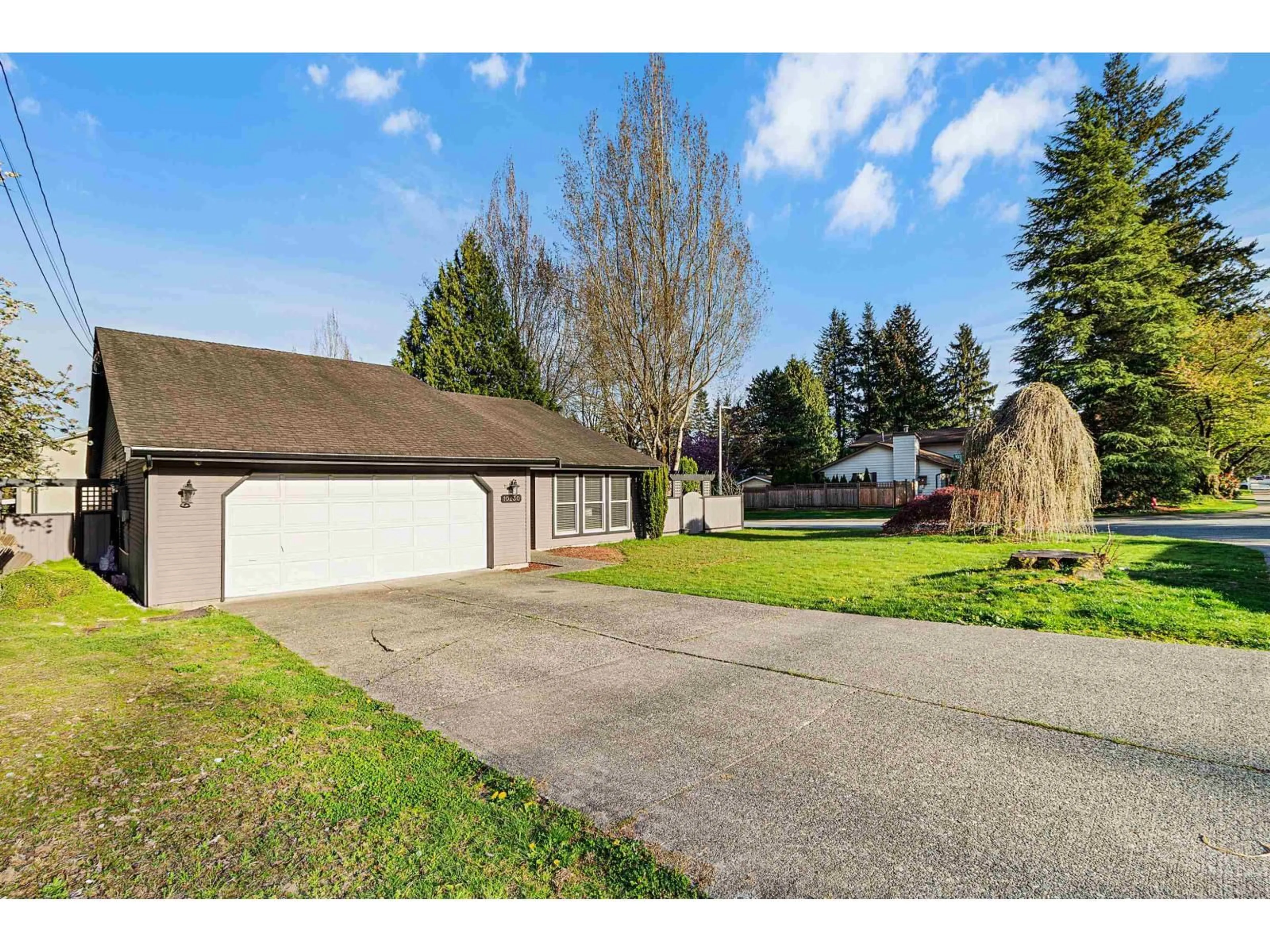 A pic from outside/outdoor area/front of a property/back of a property/a pic from drone, street for 10230 158 STREET, Surrey British Columbia V4N2M3