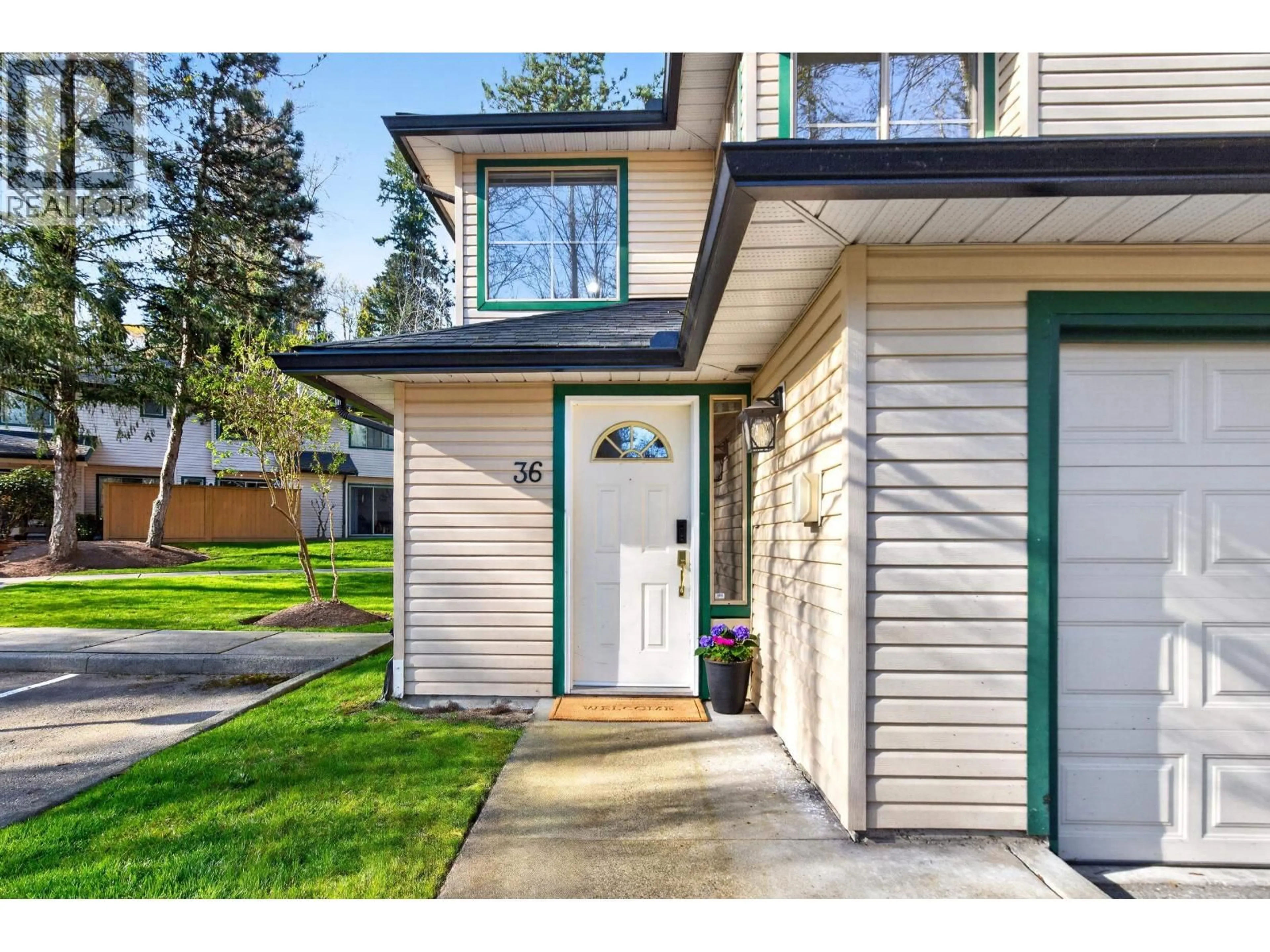 Home with vinyl exterior material, street for 36 - 21960 RIVER ROAD, Maple Ridge British Columbia V2X2C3