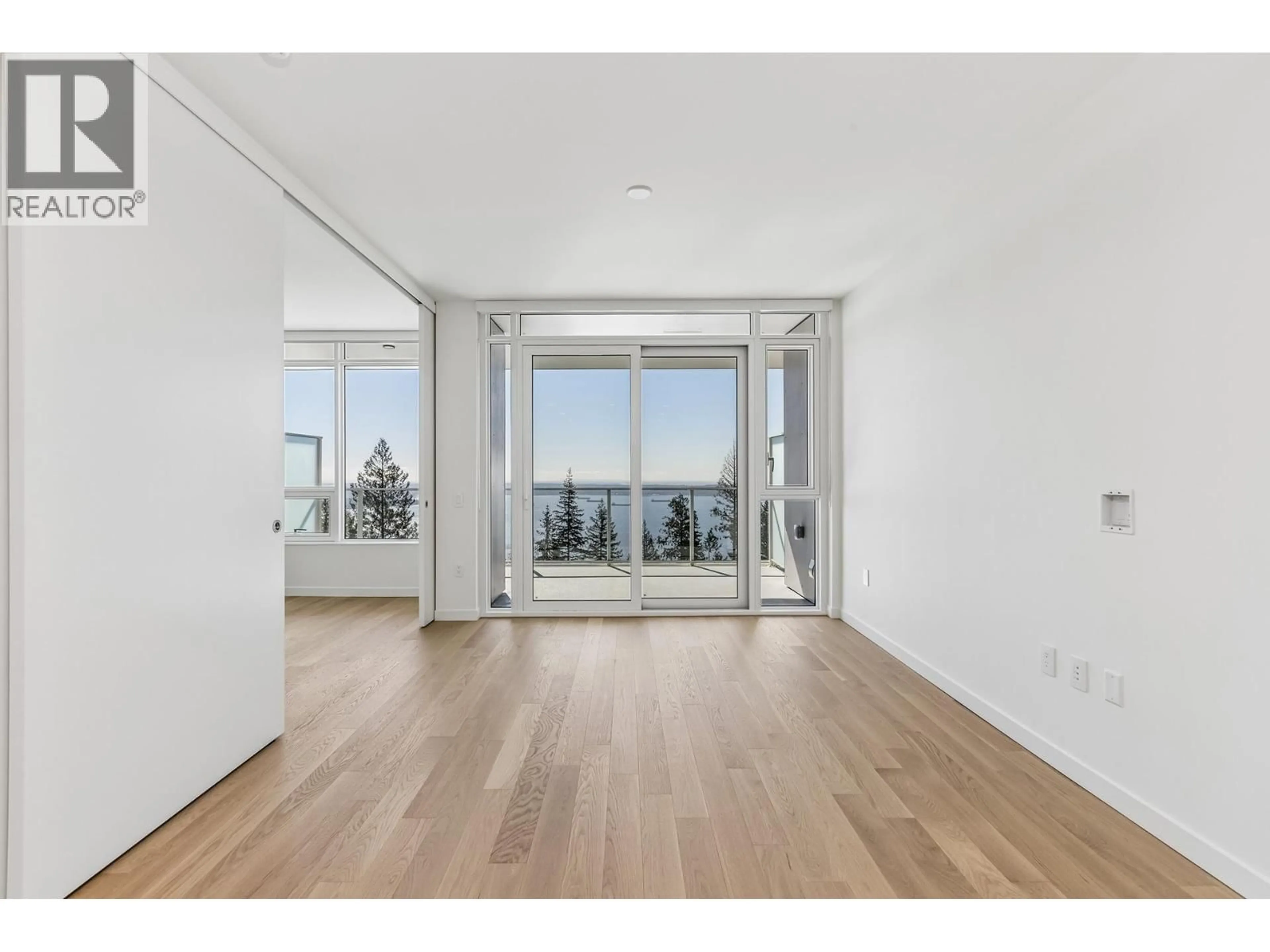 A pic of a room for 609 - 3963 UPLANDS WAY, West Vancouver British Columbia V7S0B7