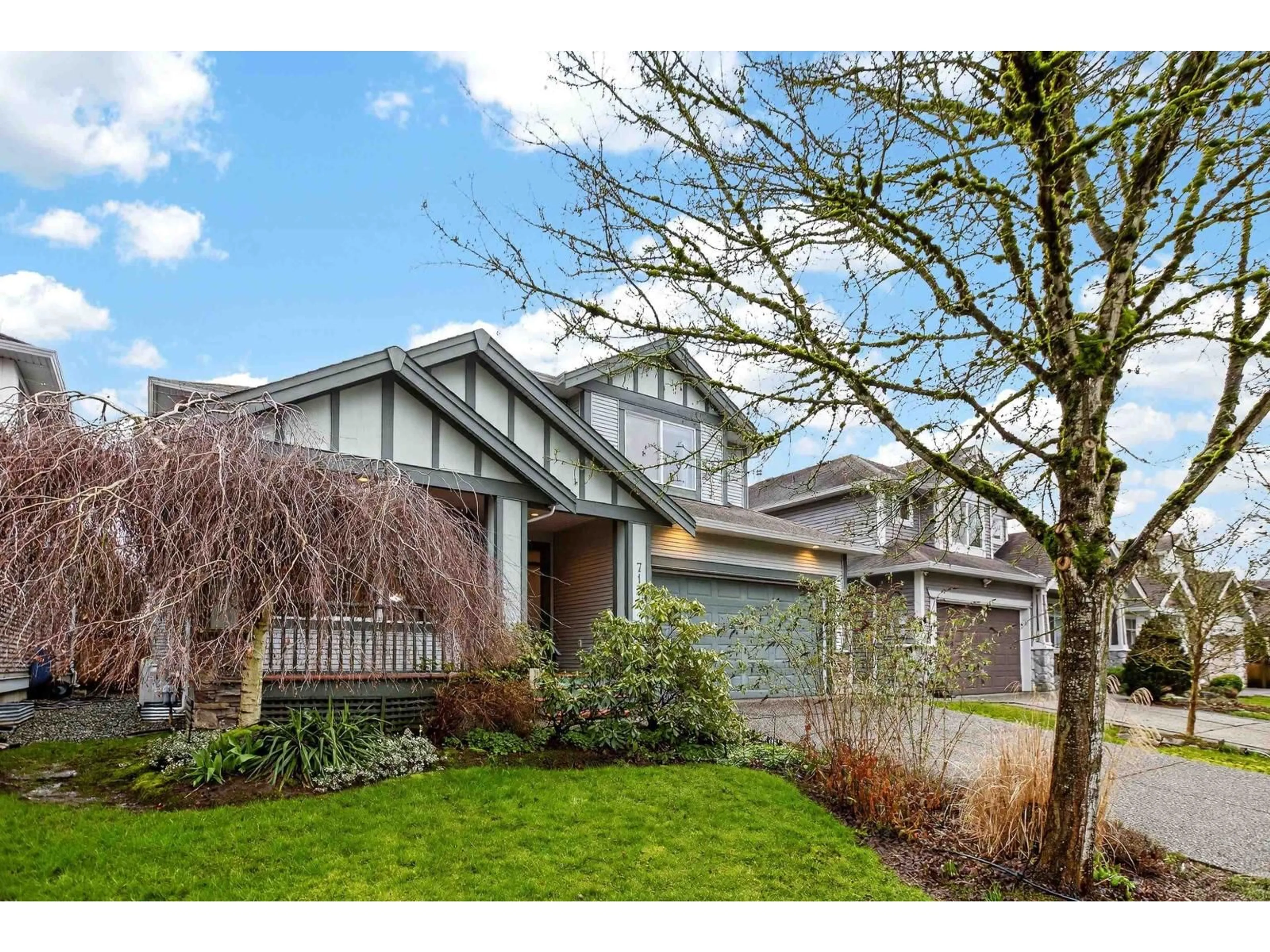 Home with vinyl exterior material, street for 7134 196A STREET, Langley British Columbia V2Y2Z9