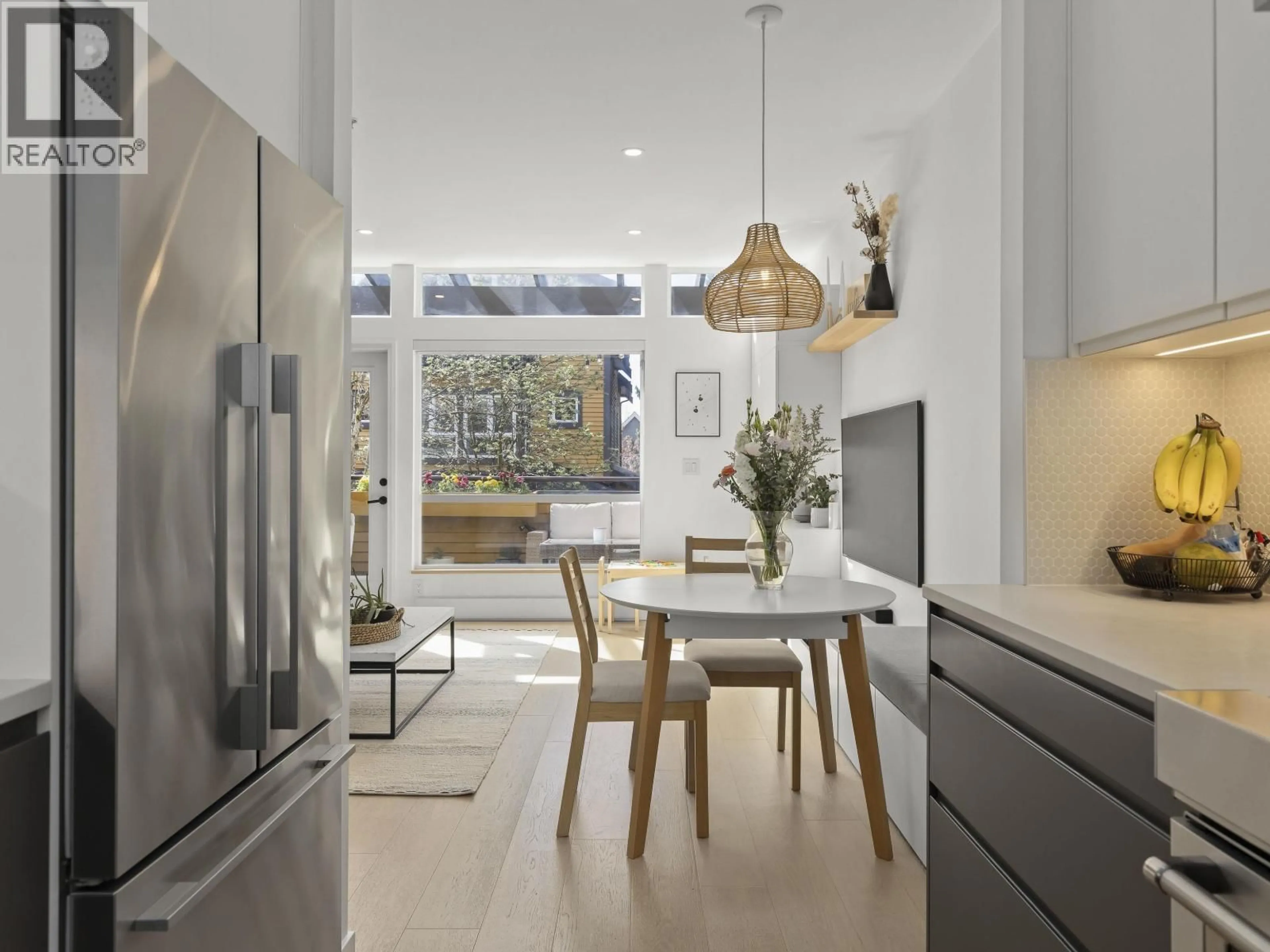 Contemporary kitchen, unknown for 1065 PENDER STREET, Vancouver British Columbia V6A4H9