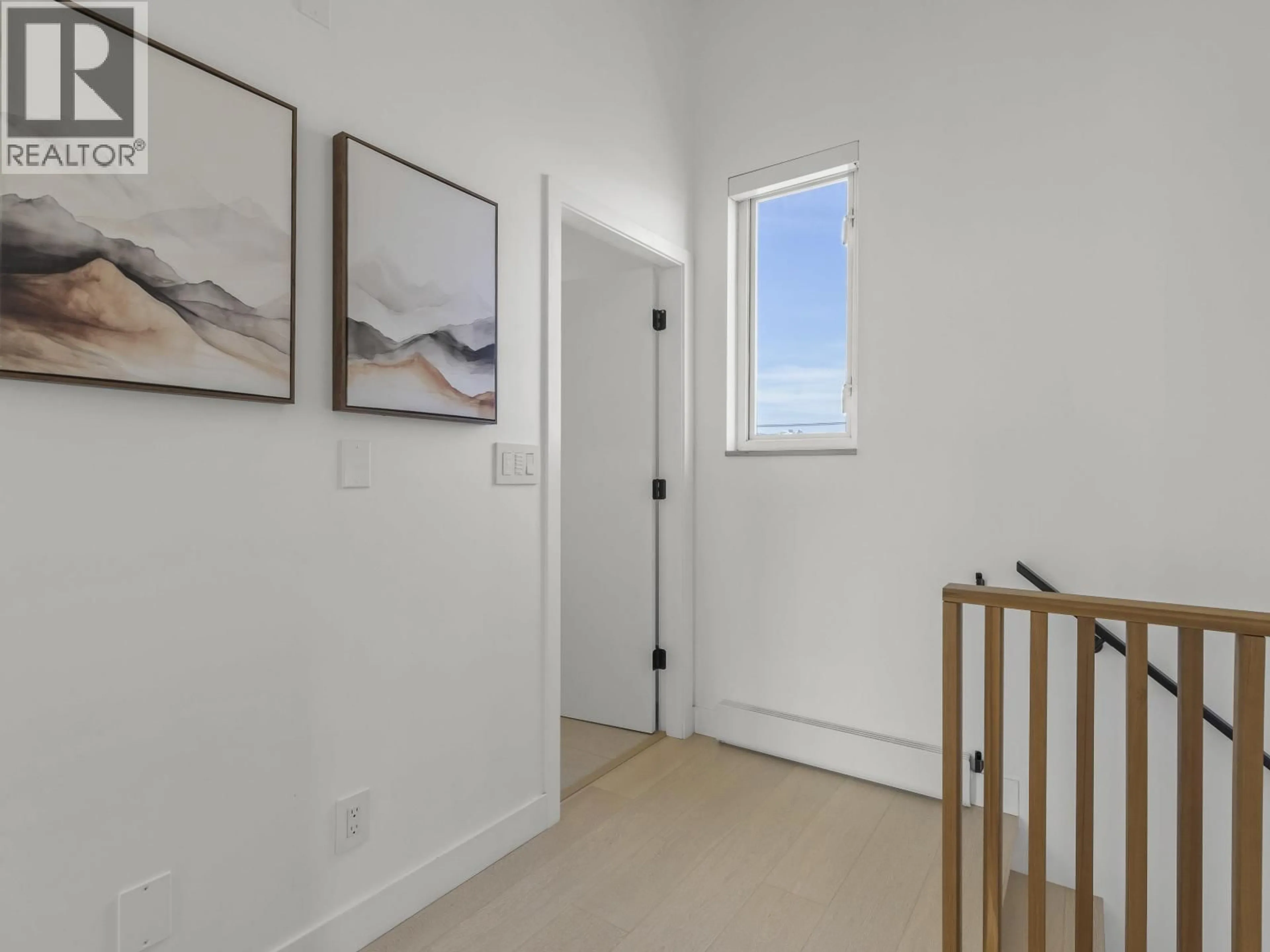 Indoor entryway for 1065 PENDER STREET, Vancouver British Columbia V6A4H9