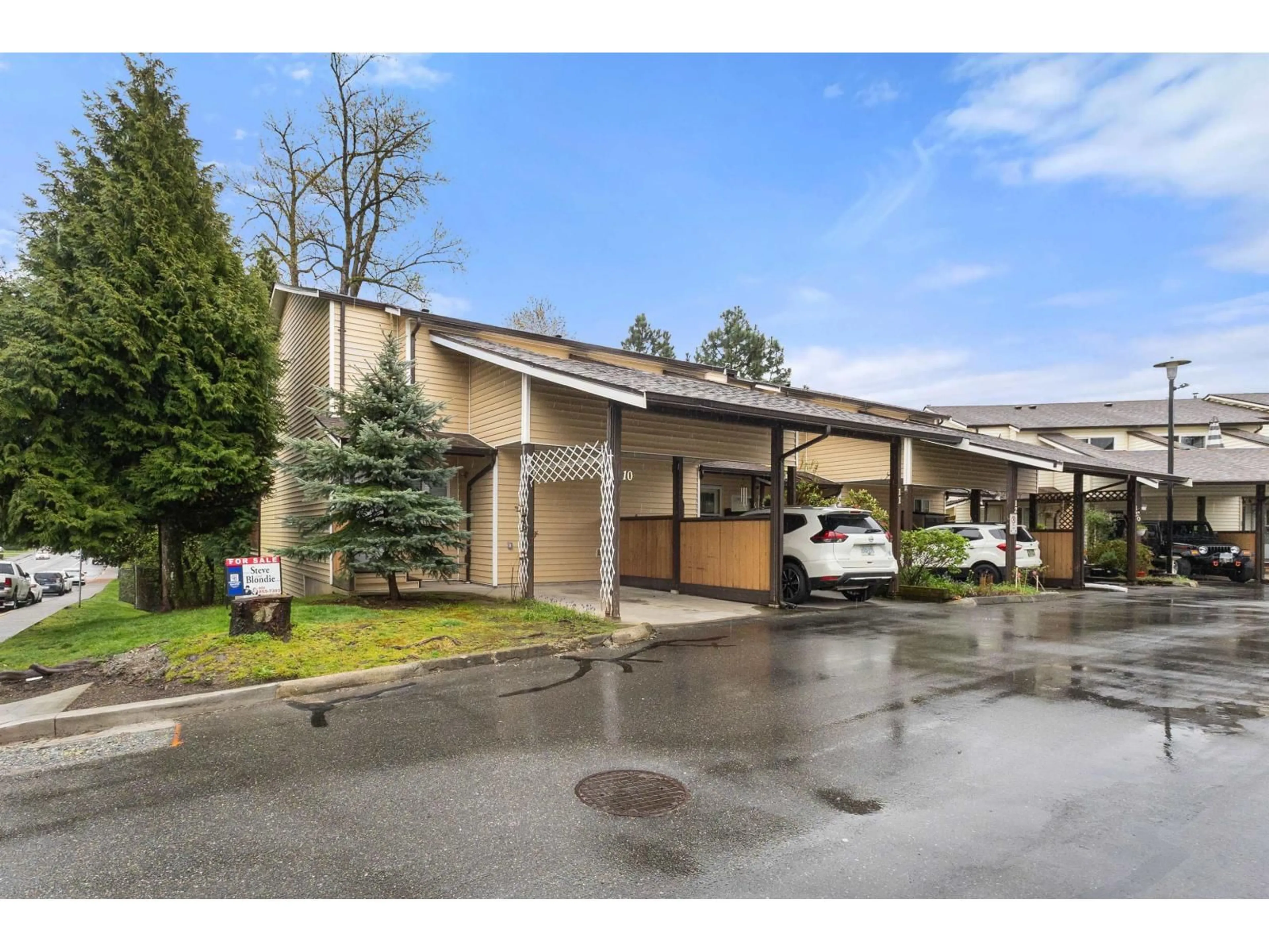 Patio, street for 10 - 27272 32 AVENUE, Abbotsford British Columbia V4W3T8