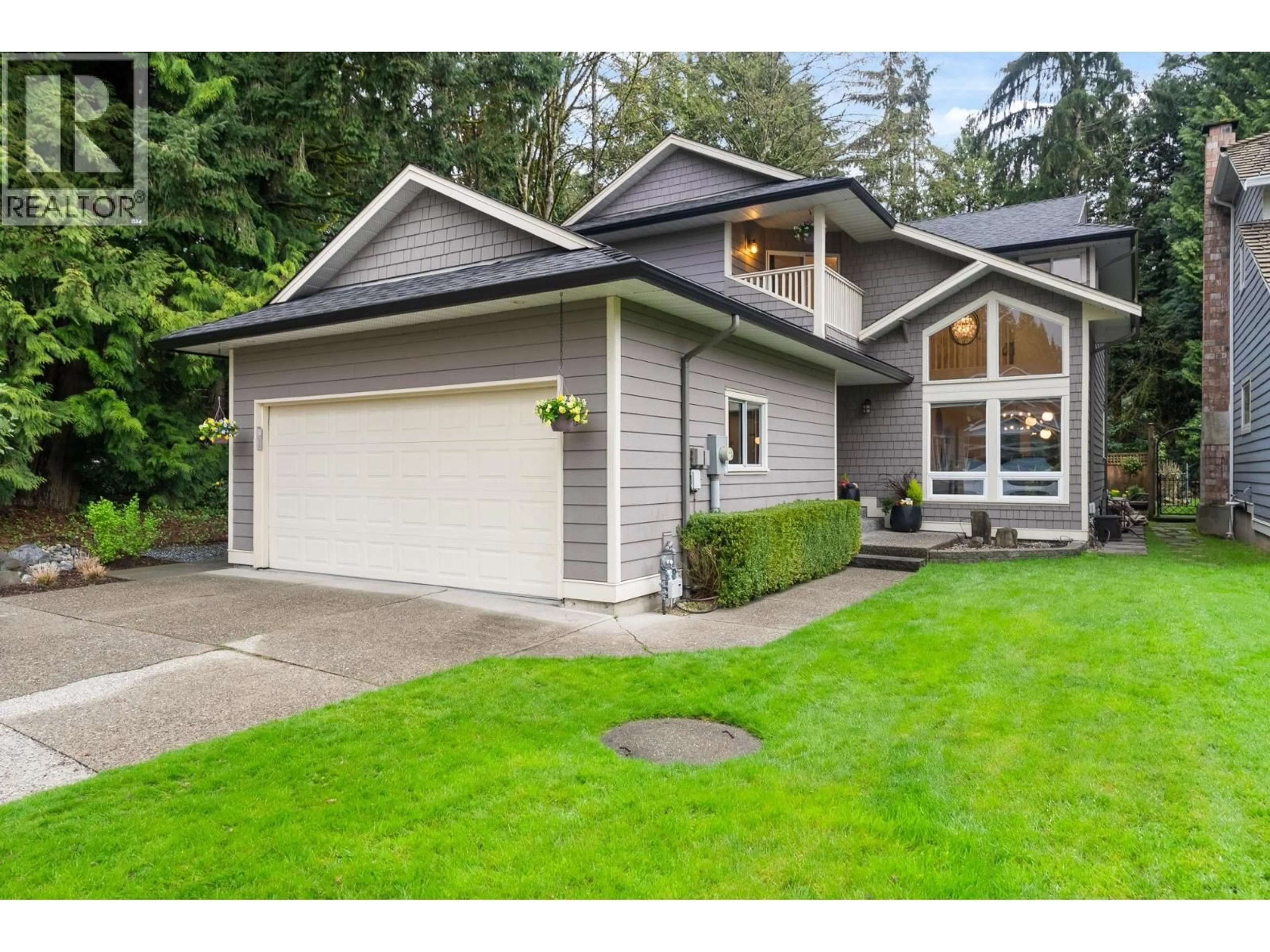 Home with vinyl exterior material, street for 1530 LIGHTHALL COURT, North Vancouver British Columbia V7G2G2