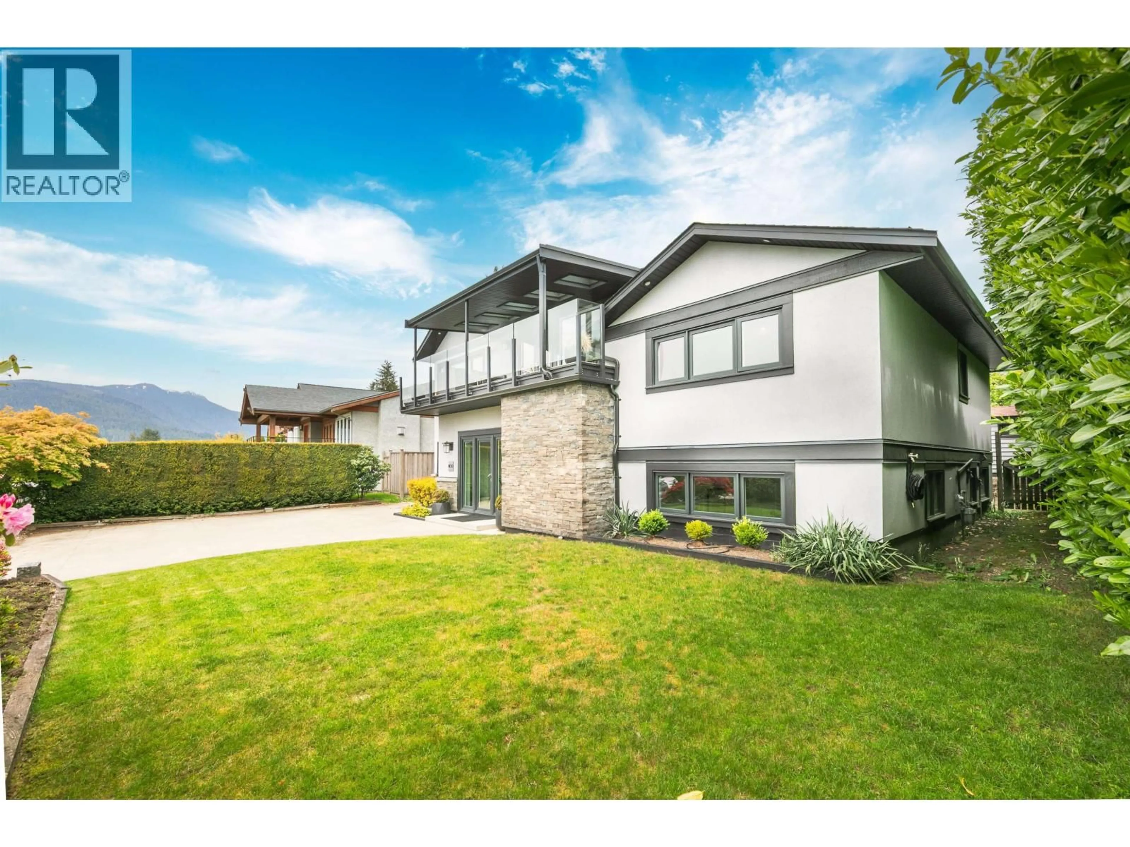 Unknown for 4106 CANTERBURY CRESCENT, North Vancouver British Columbia V7R3N5
