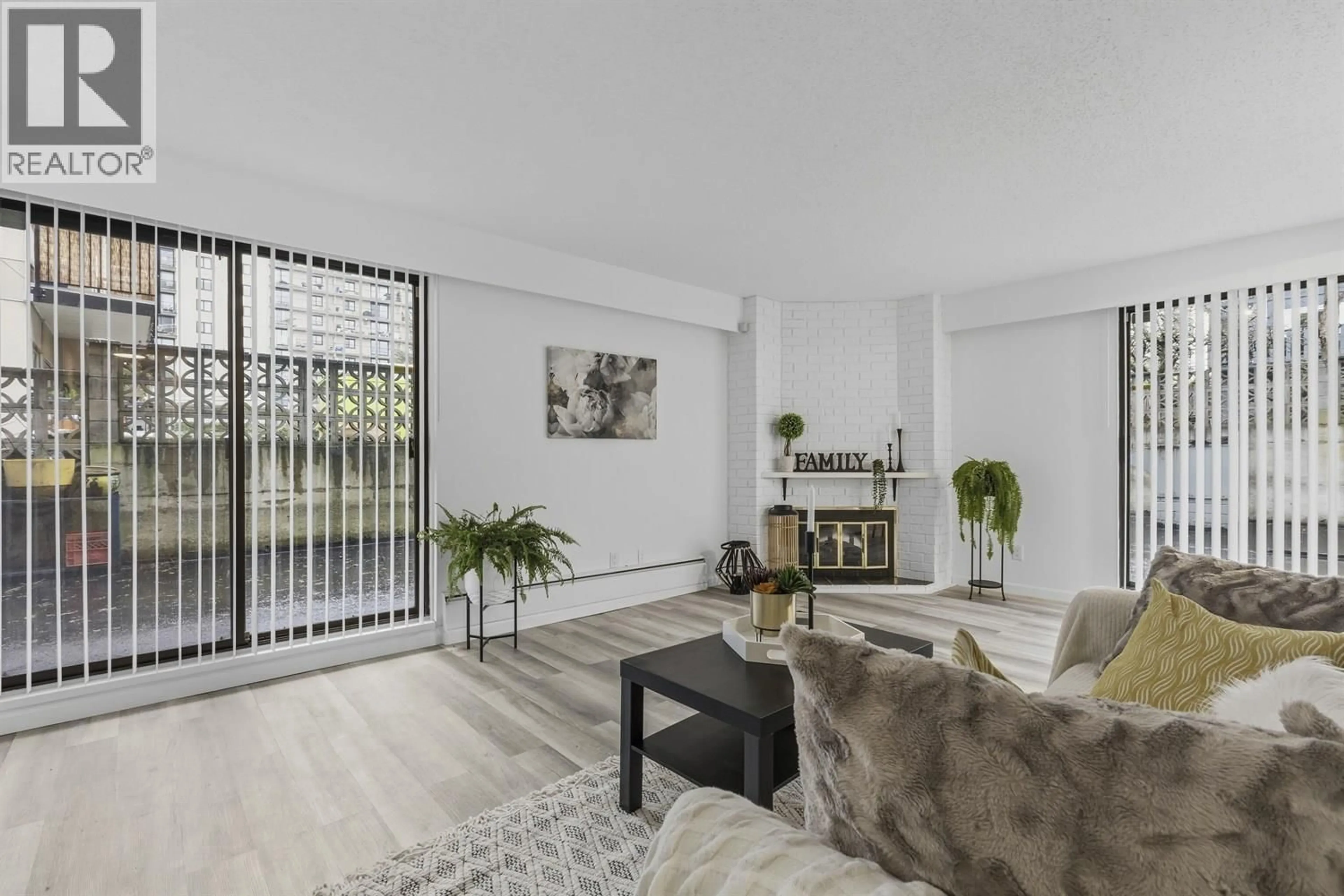 Living room with furniture, unknown for 104 - 425 ASH STREET, New Westminster British Columbia V3M3N2