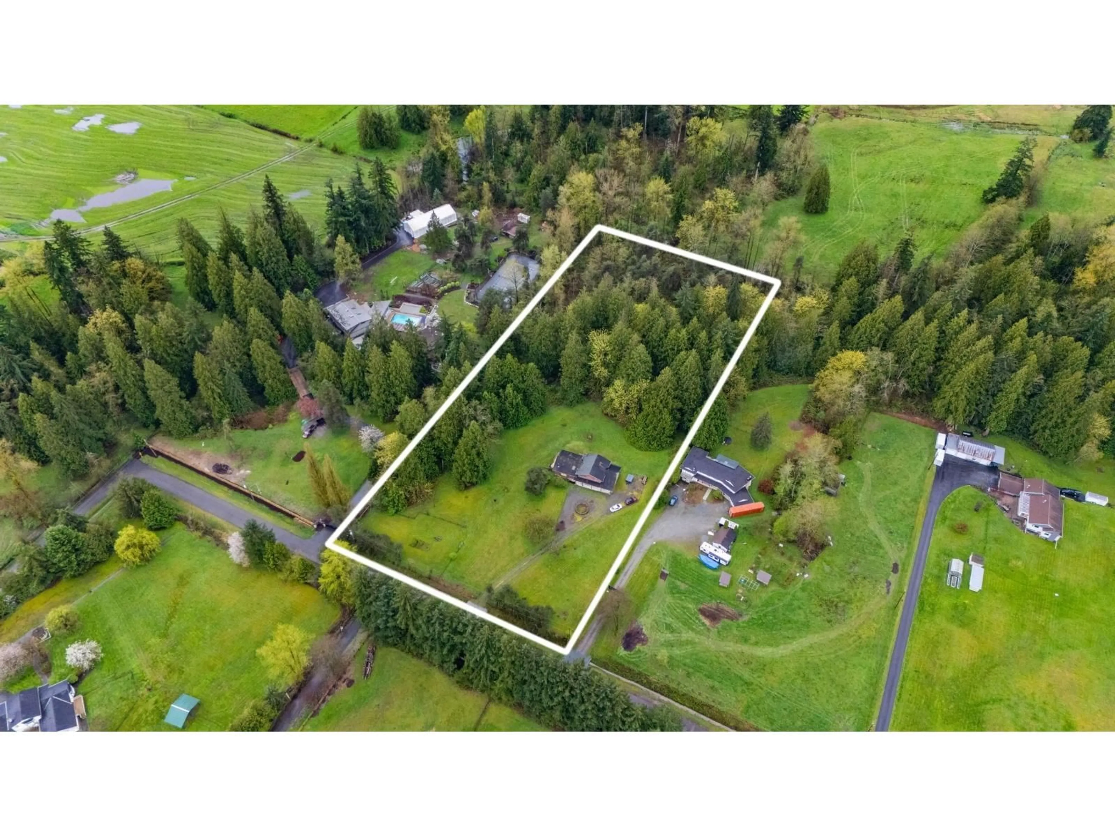 A pic from outside/outdoor area/front of a property/back of a property/a pic from drone, building for 6879 229TH STREET, Langley British Columbia V2Y2J7