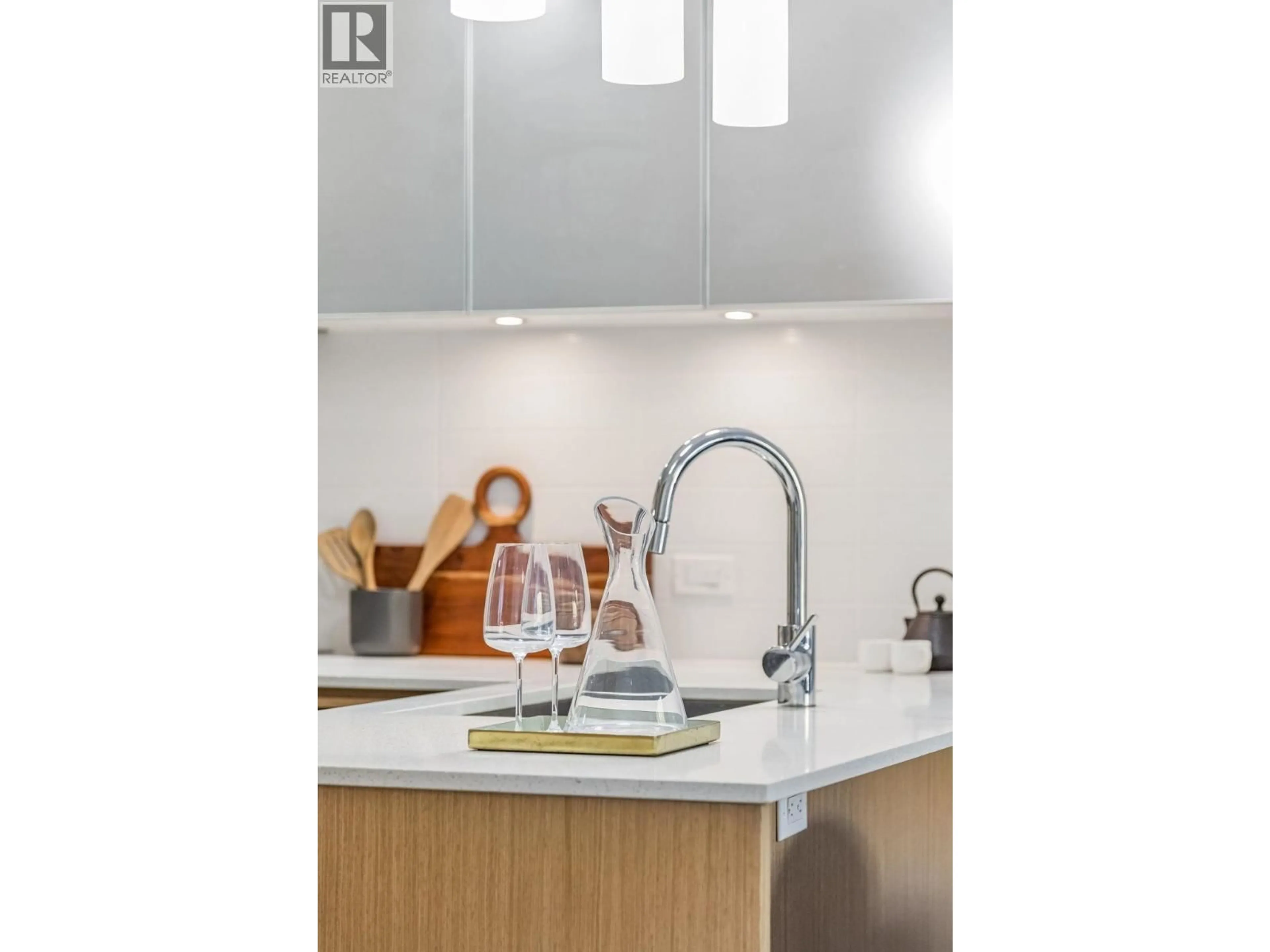 Contemporary kitchen, unknown for 211 - 221 3RD STREET, North Vancouver British Columbia V7L0C1