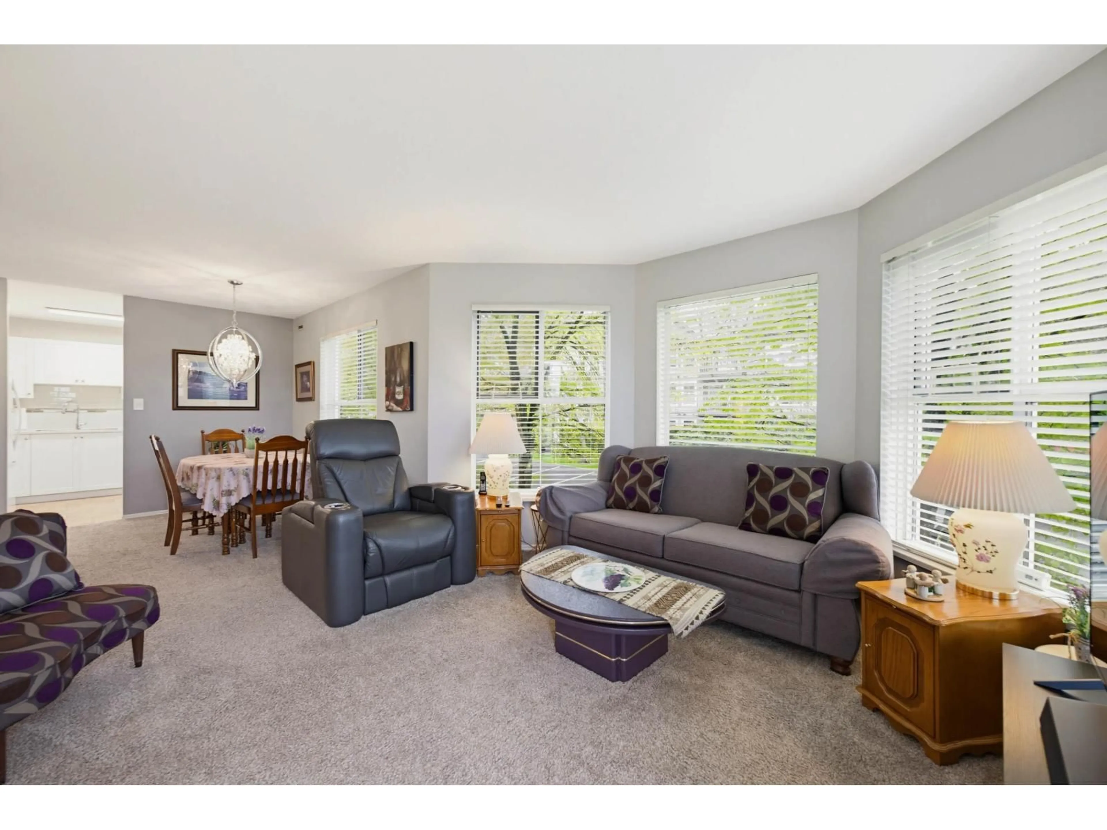 Living room with furniture, unknown for 206 - 15150 108 AVENUE, Surrey British Columbia V3R0V1