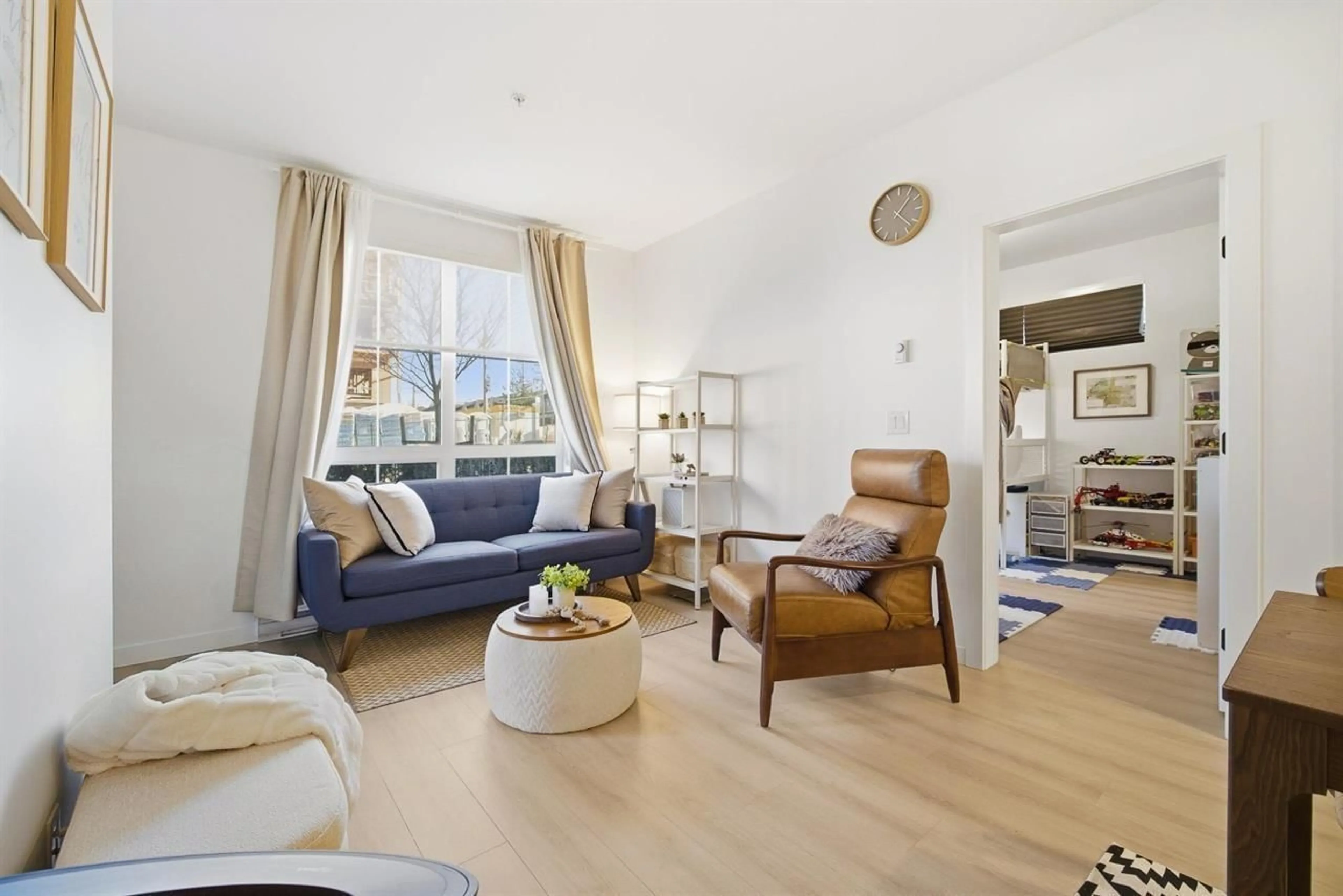 Living room with furniture, unknown for 101 - 20077 84 AVENUE, Langley British Columbia V2Y3X7