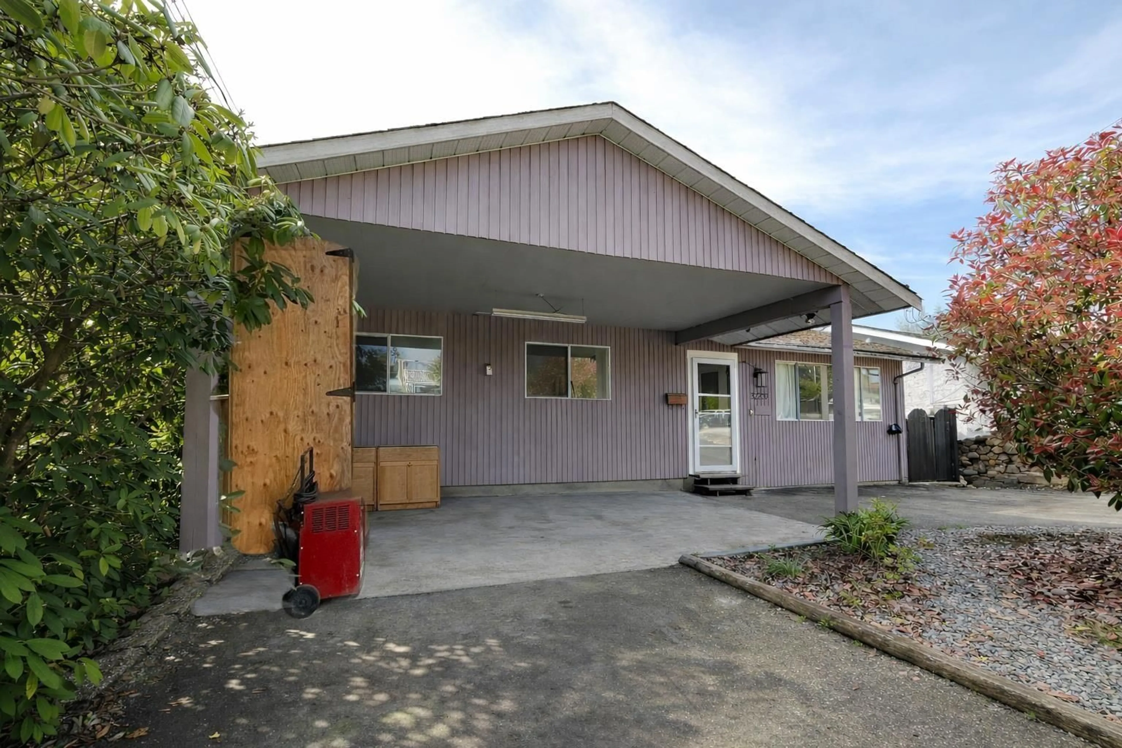 Unknown for 32720 ADAMS AVENUE, Mission British Columbia V2V2S1